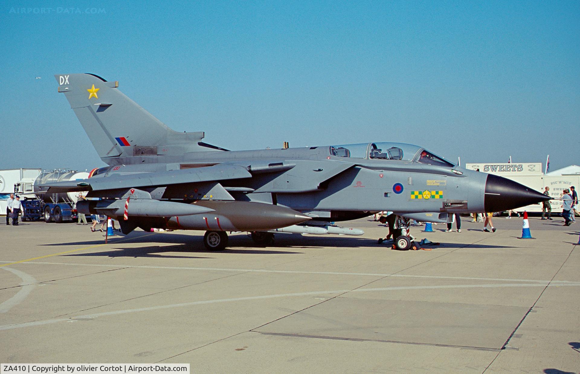 ZA410, 1983 Panavia Tornado GR.4 C/N 227/BT034/3109, RIAT 2001