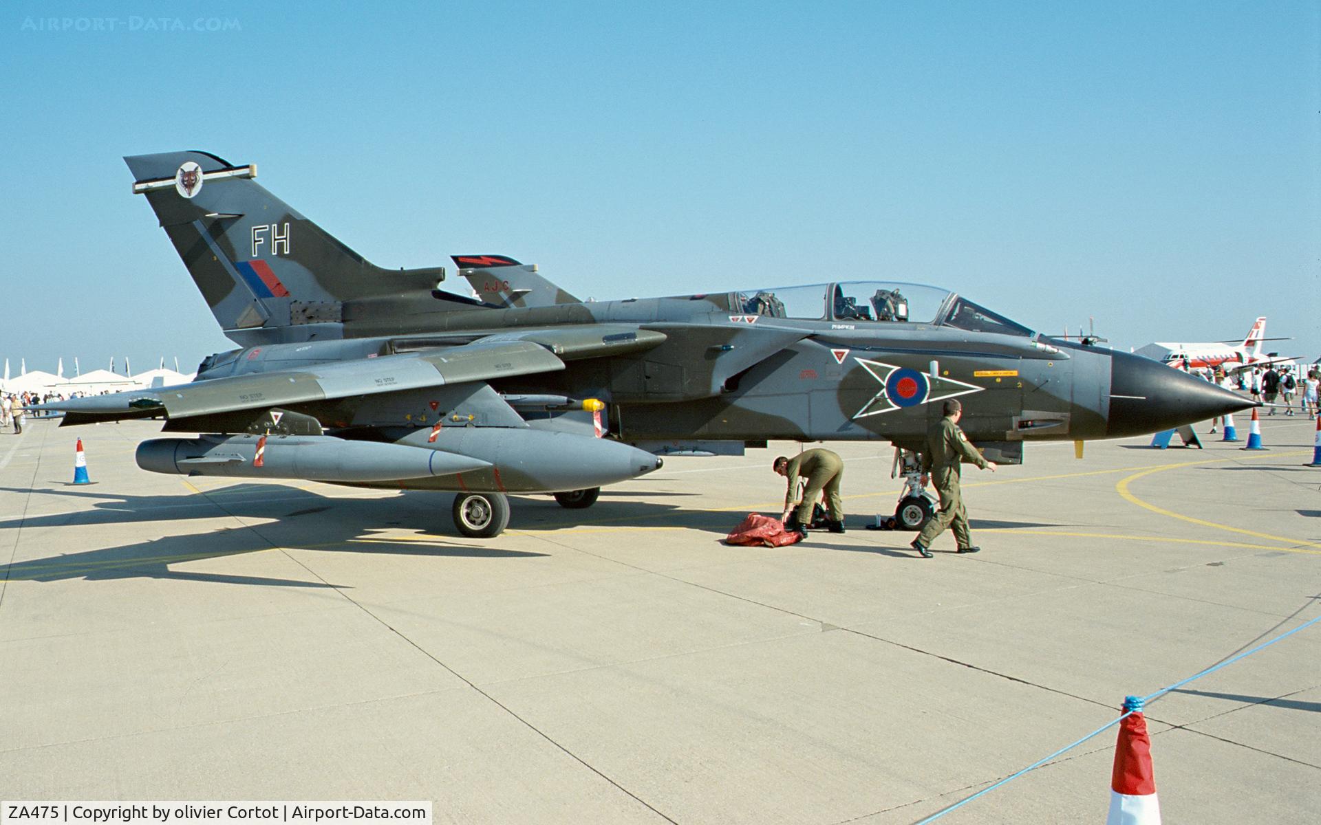 ZA475, 1983 Panavia Tornado GR.1 C/N 302/BS105/3141, RIAT 2001