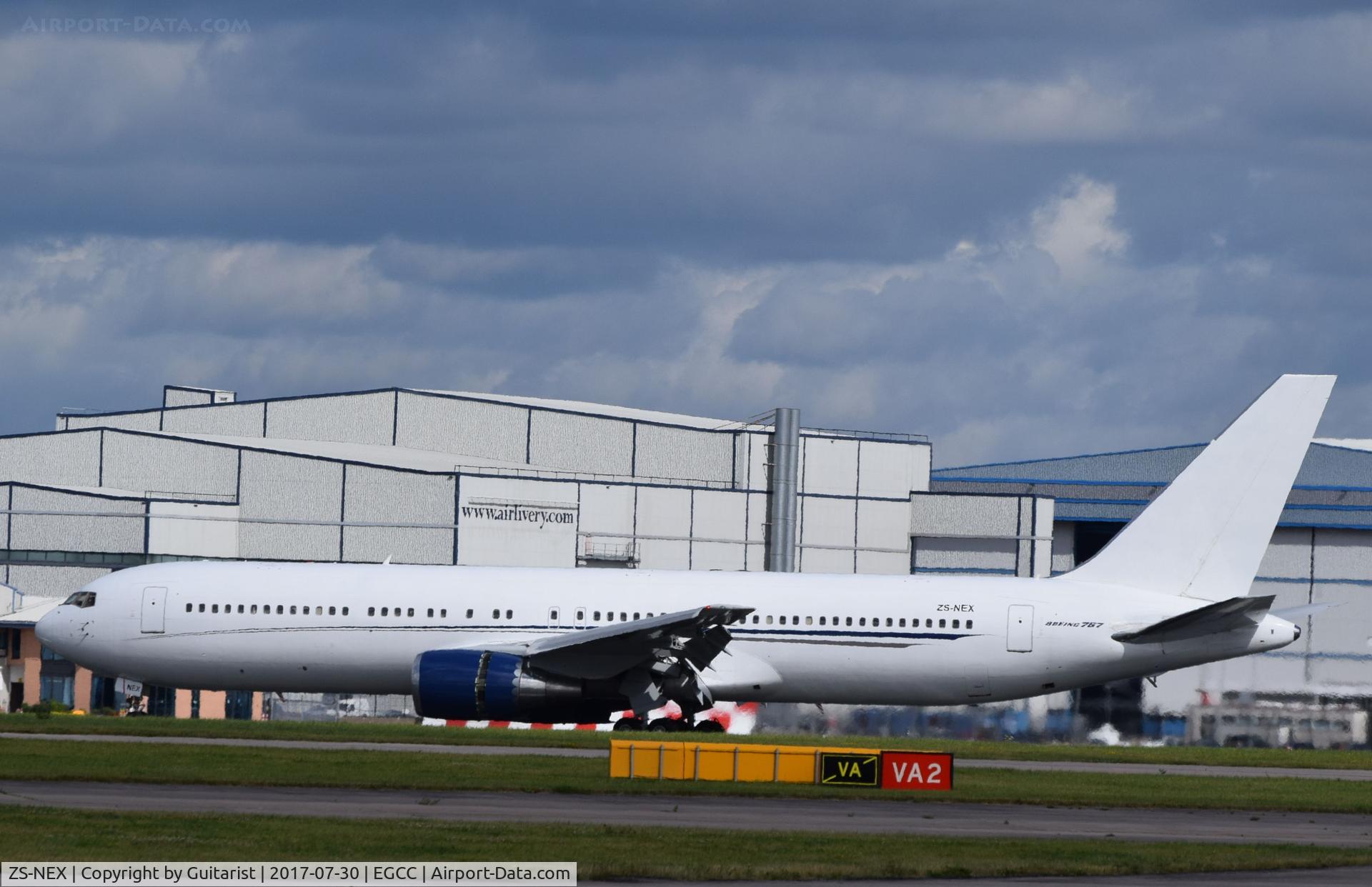 ZS-NEX, 1990 Boeing 767-35D/ER C/N 24865, At Manchester