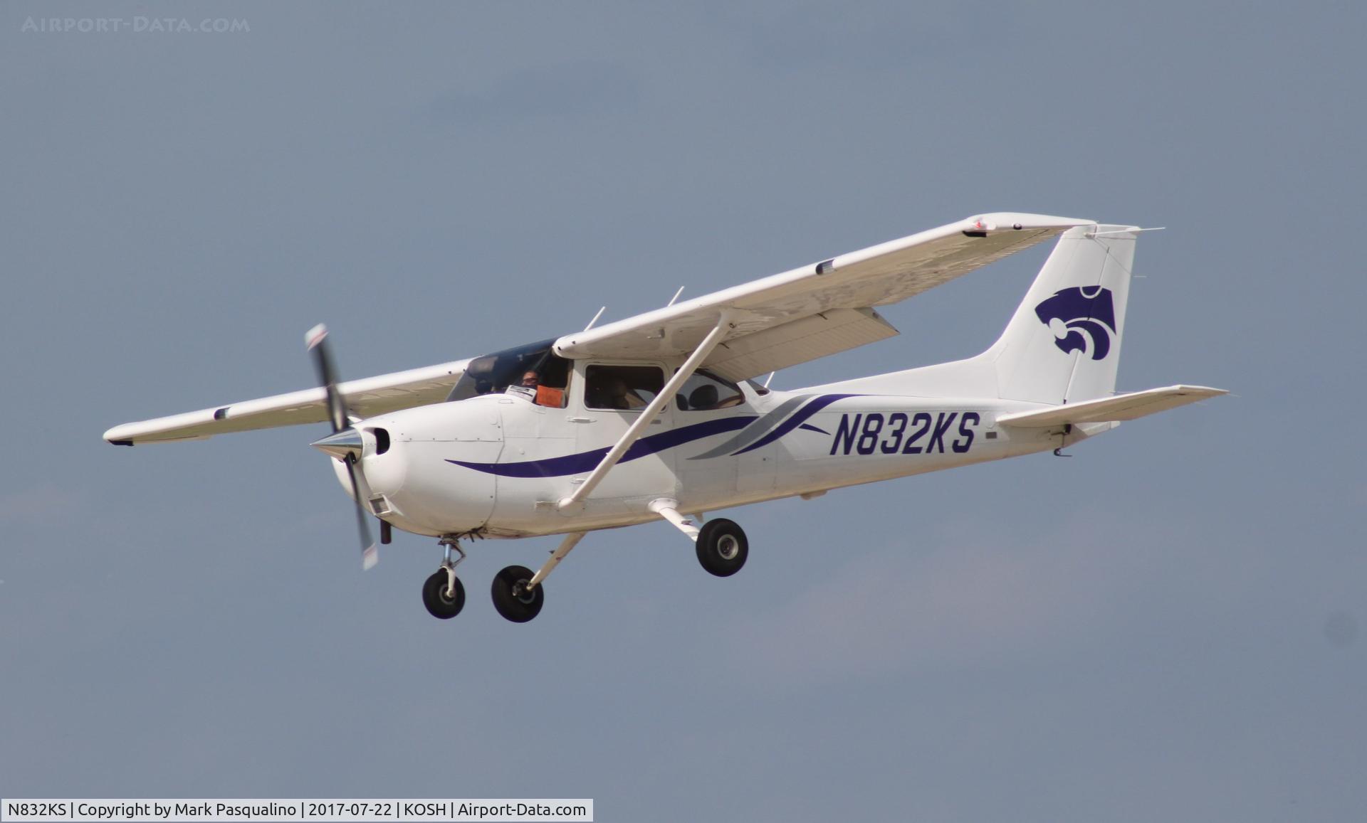N832KS, Cessna 172S C/N 172S11109, Cessna 172S