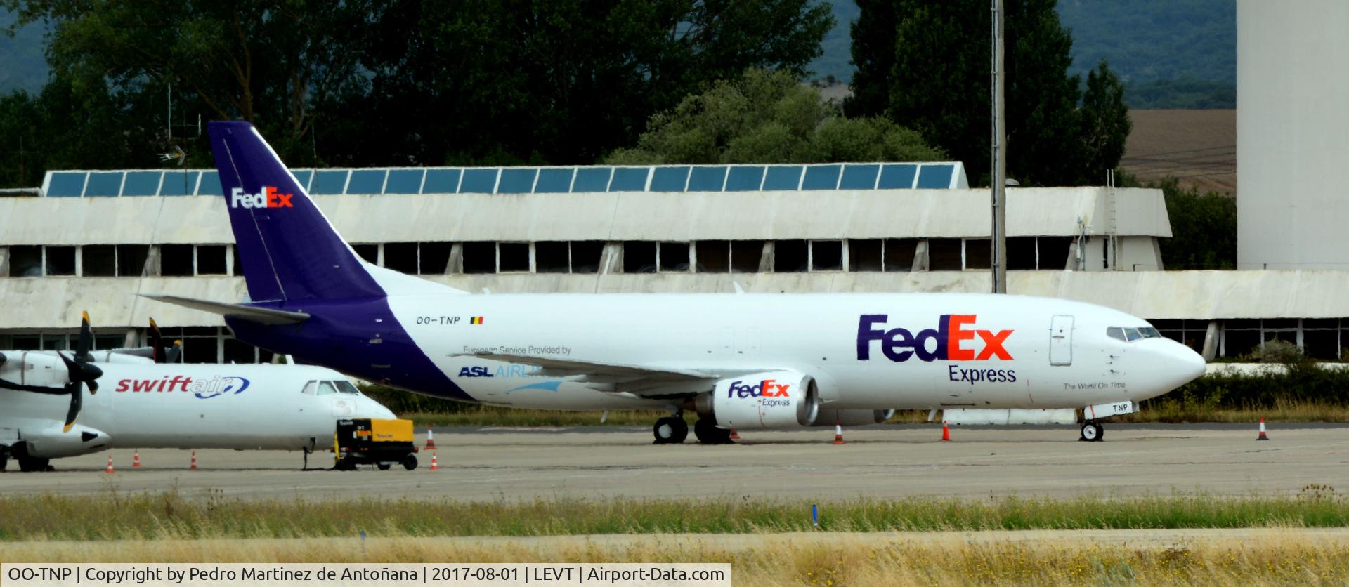 OO-TNP, 1994 Boeing 737-45D C/N 27256, Foronda - Vitoria-Gasteiz - España