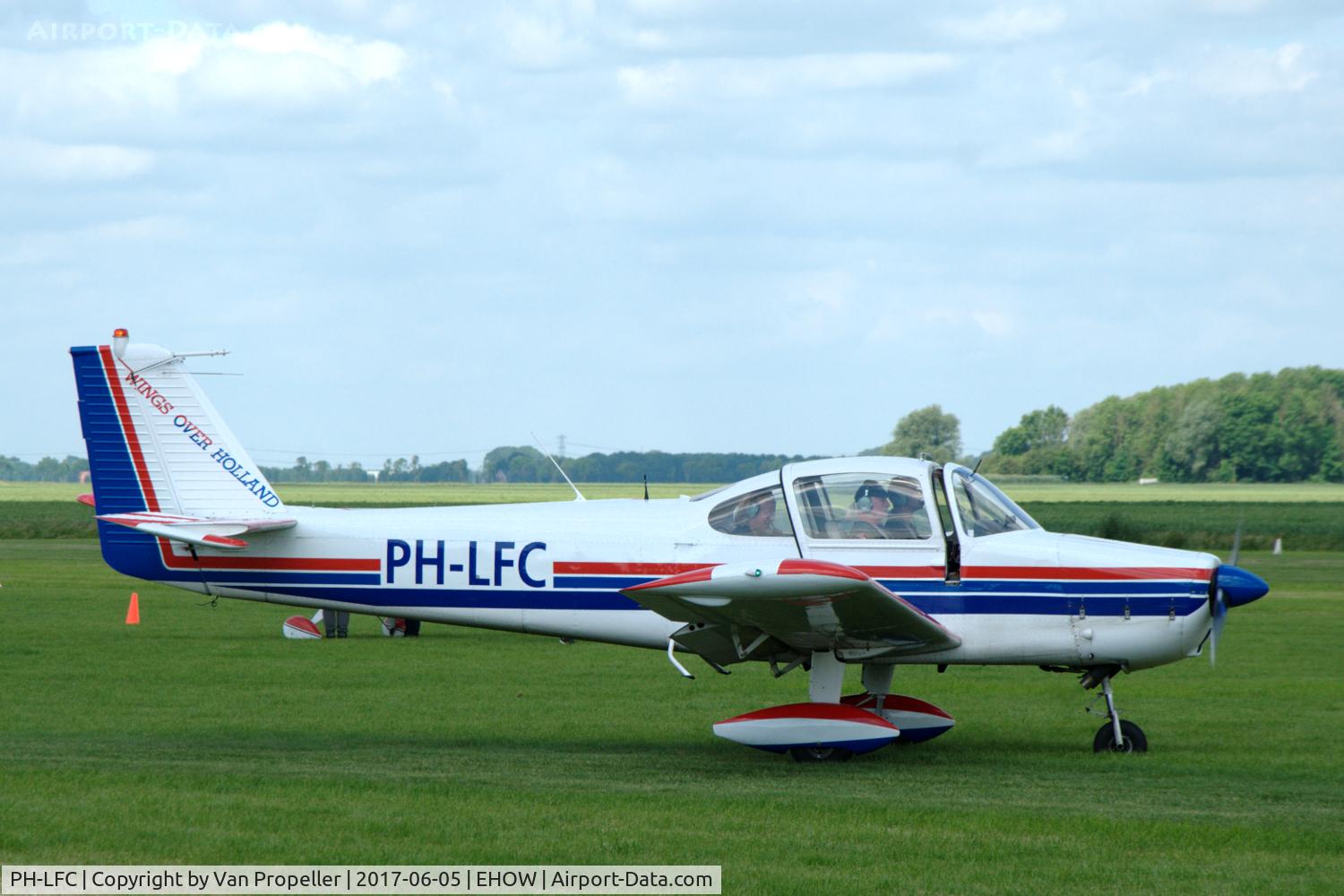 PH-LFC, 1972 Fuji FA-200 Aero Subaru 160 C/N 181, Fuji FA-200-160 Aero Subaru at Ooostwold airfield, the Netherlands