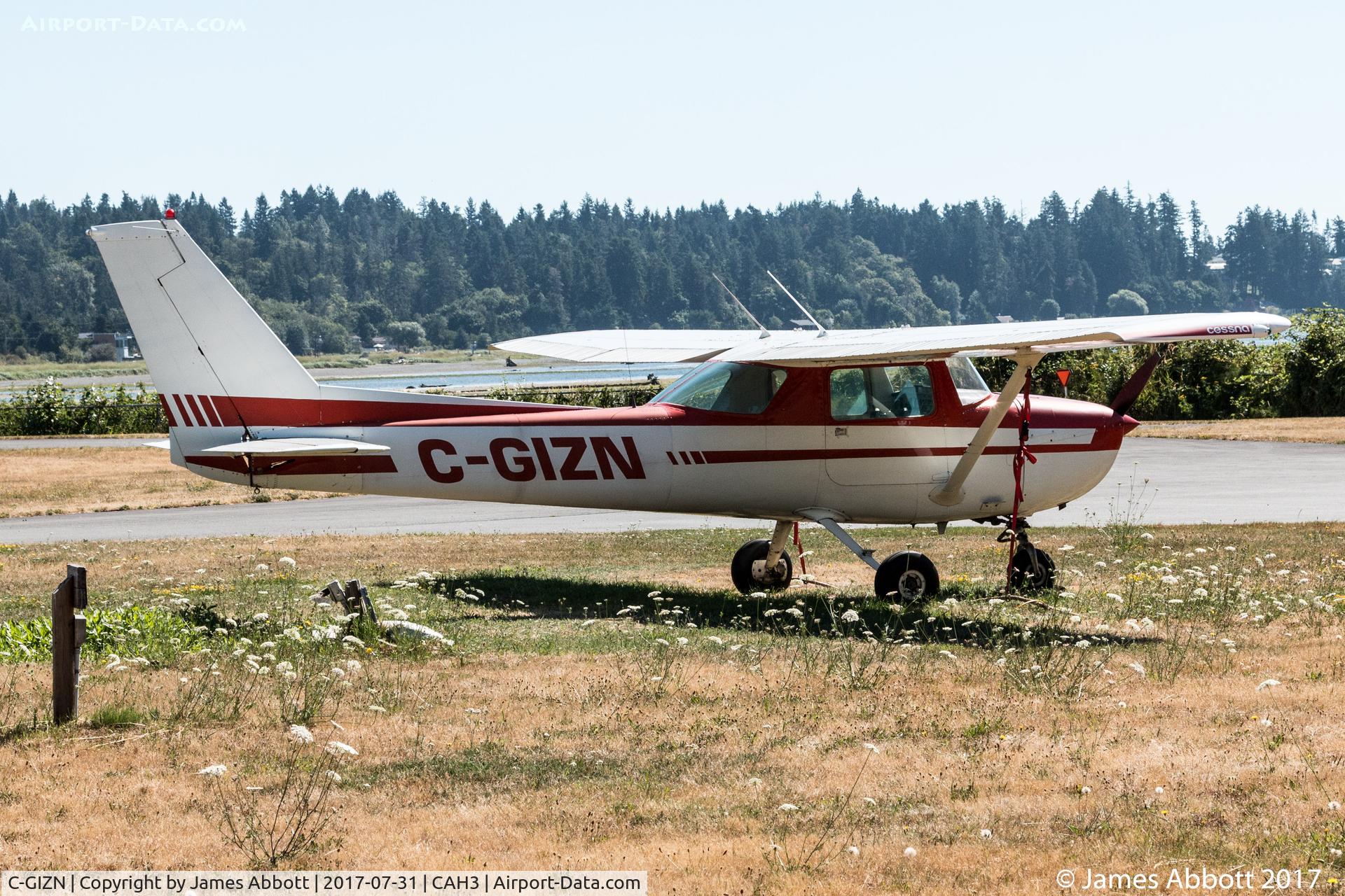 C-GIZN, Cessna 150M C/N 15078707, on the apron at Courtenay Airpark