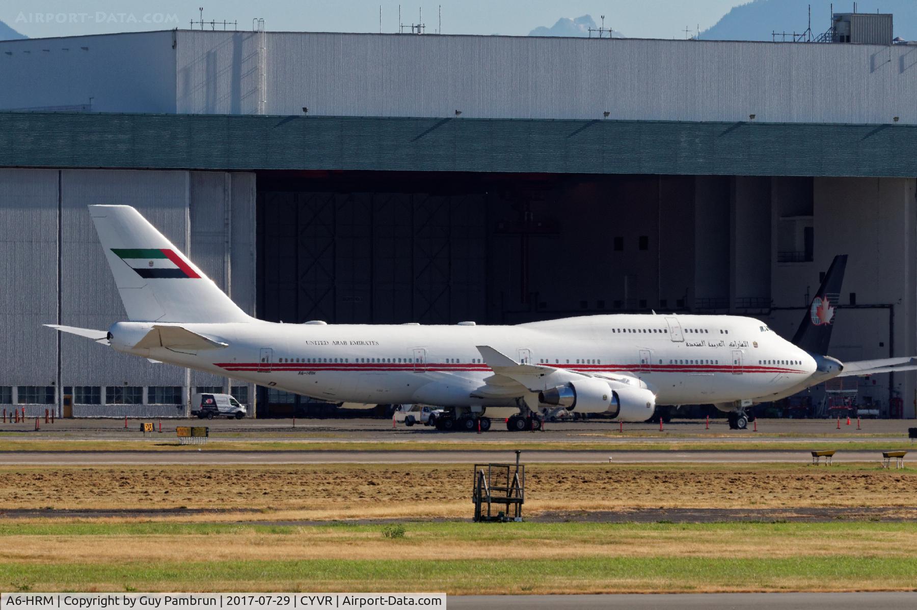 A6-HRM, 1998 Boeing 747-422 C/N 26903, Parked