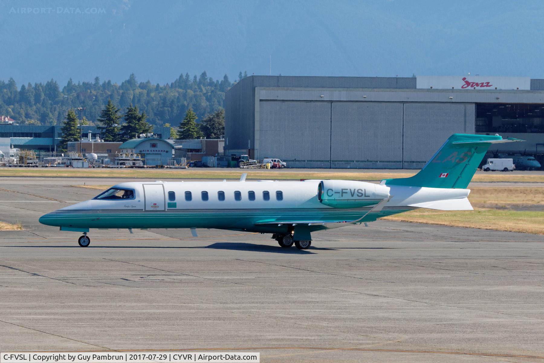 C-FVSL, 2013 Learjet 45 C/N 45-466, Departing