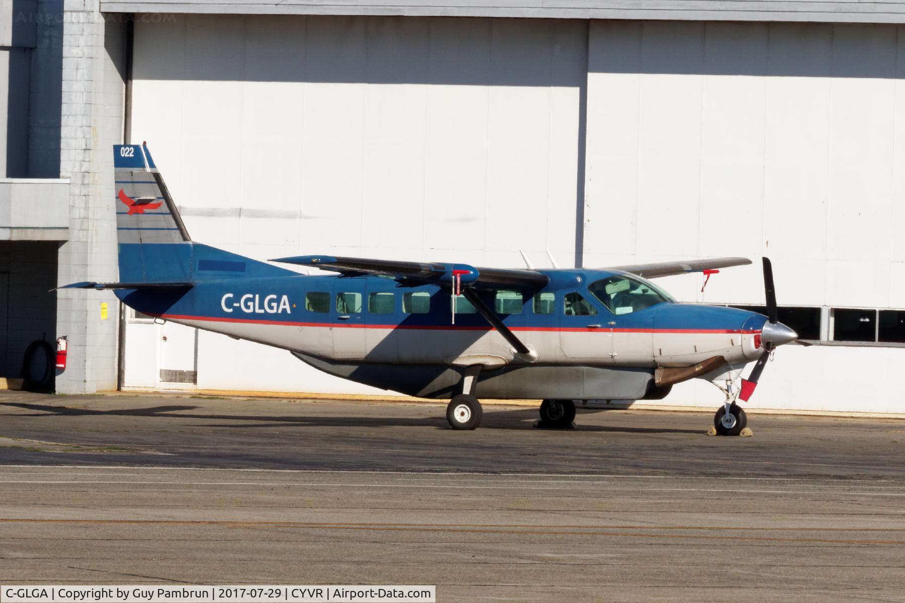 C-GLGA, 1993 Cessna 208B Grand Caravan C/N 208B-0350, Parked
