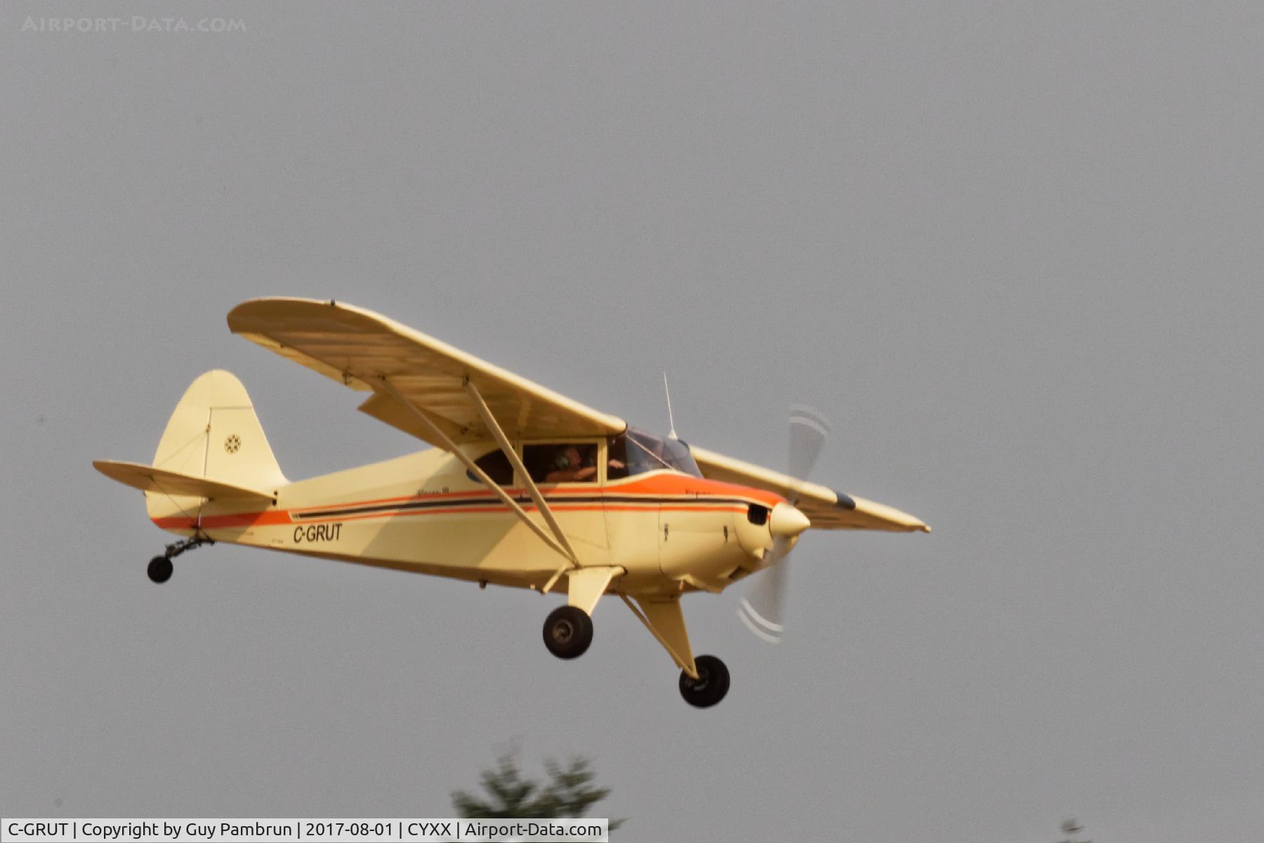 C-GRUT, 1952 Piper PA-22-135 Tri-Pacer C/N 22-764, Landing in a smoke filled environment.  The forest fires from up north has pushed the smoke into our area and it's hard to even make out the mountains.