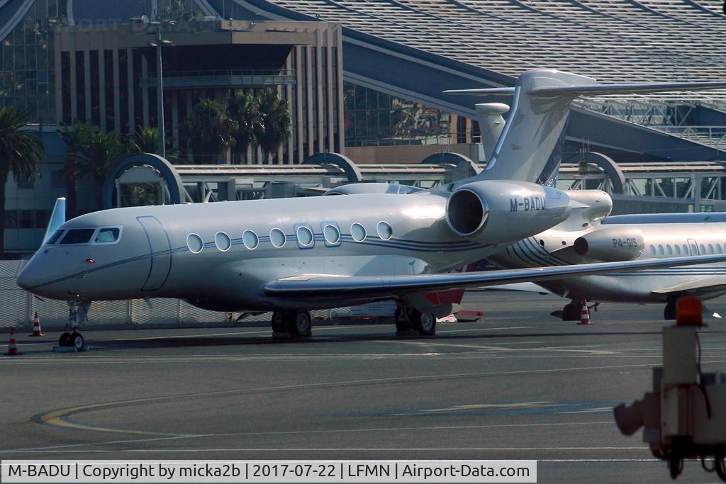 M-BADU, 2014 Gulfstream Aerospace G650 (G-VI) C/N 6083, Parked