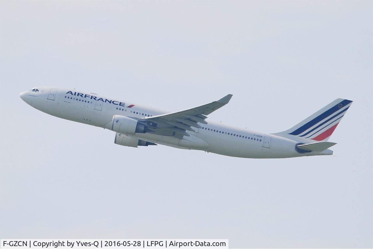 F-GZCN, 2004 Airbus A330-203 C/N 584, Airbus A330-203, Take off rwy 08L, Roissy Charles De Gaulle airport (LFPG-CDG)