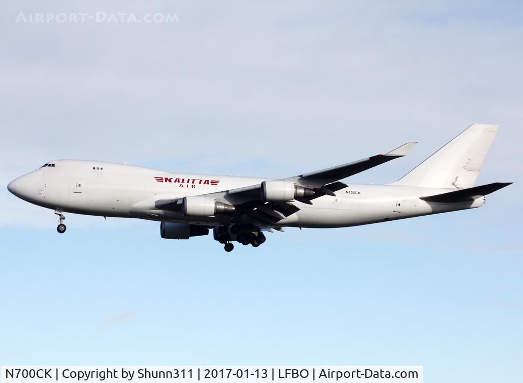 N700CK, 1997 Boeing 747-4R7F/SCD C/N 25868, Landing rwy 32L