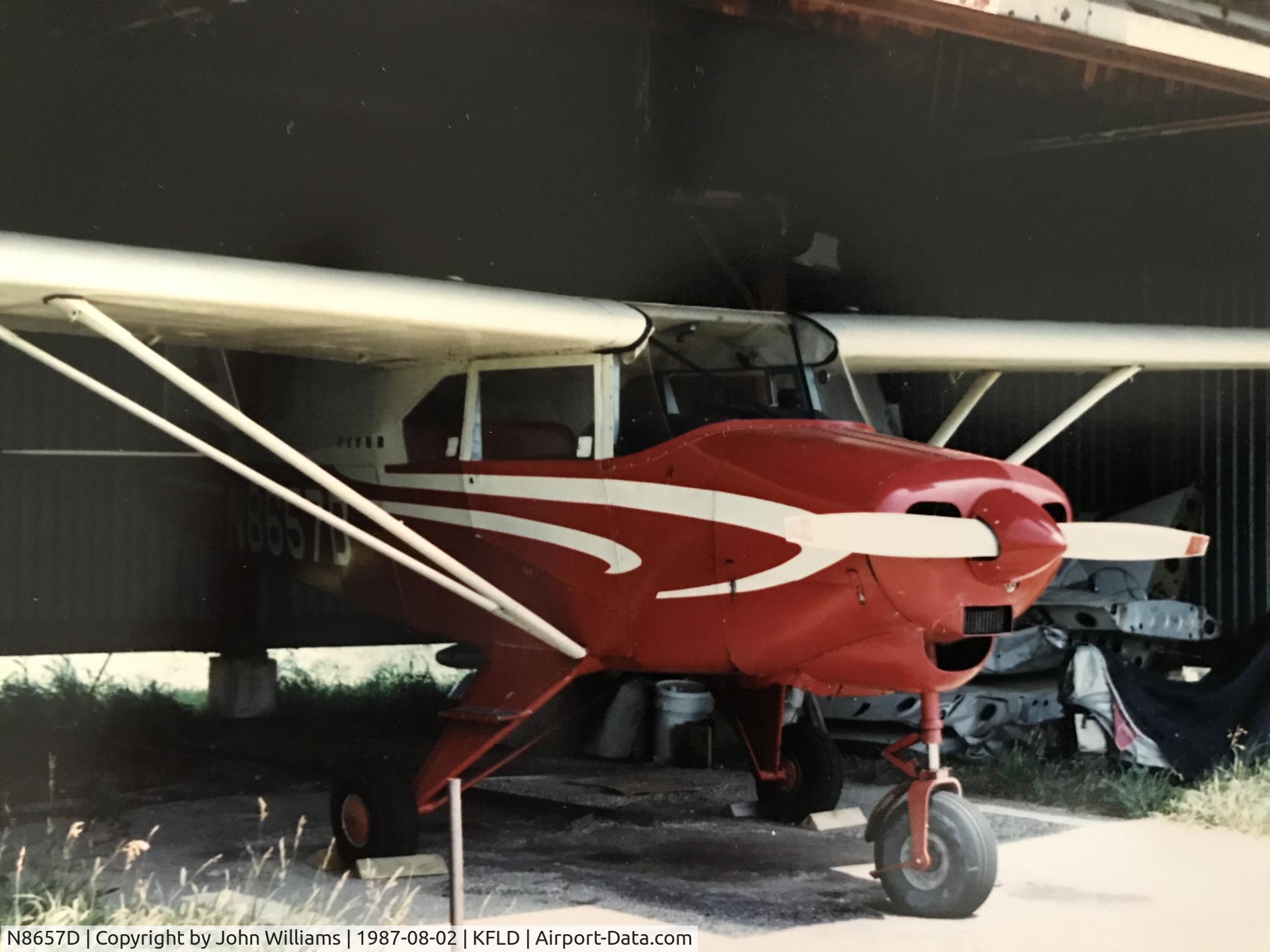 N8657D, 1958 Piper PA-22-160 Tri Pacer C/N 22-5865, Fond du Lac 1987