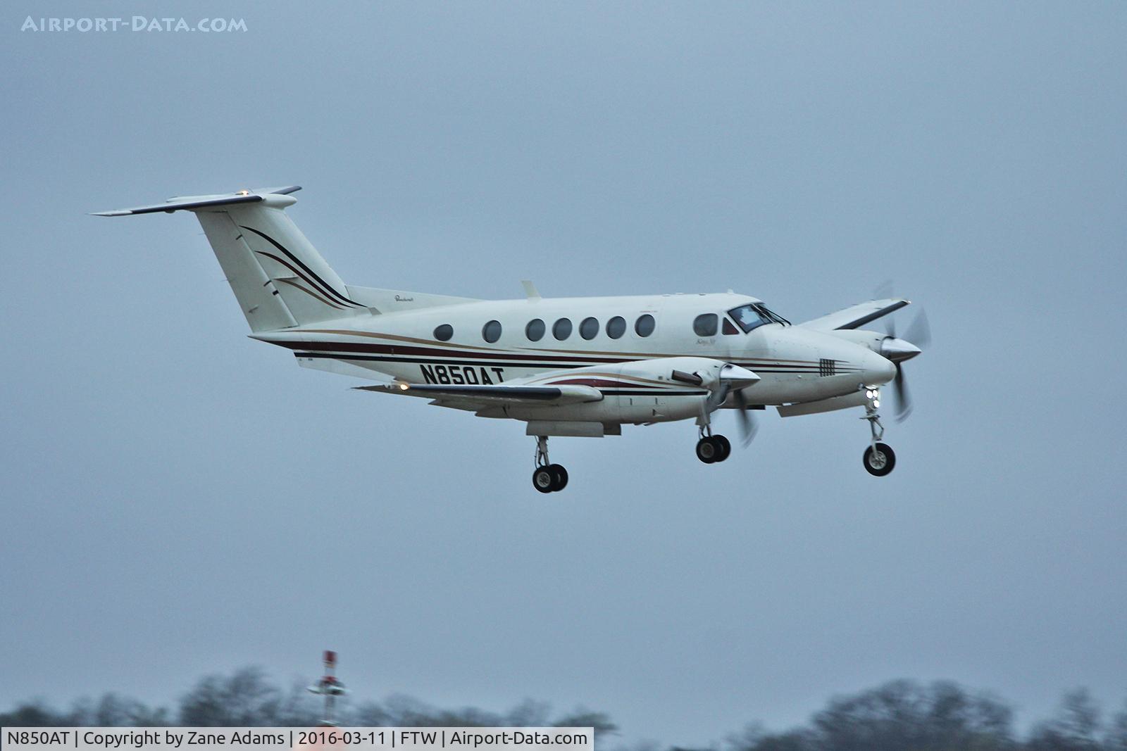 N850AT, 1981 Beech B200 King Air C/N BB-989, Meacham Field - Fort Worth, TX
