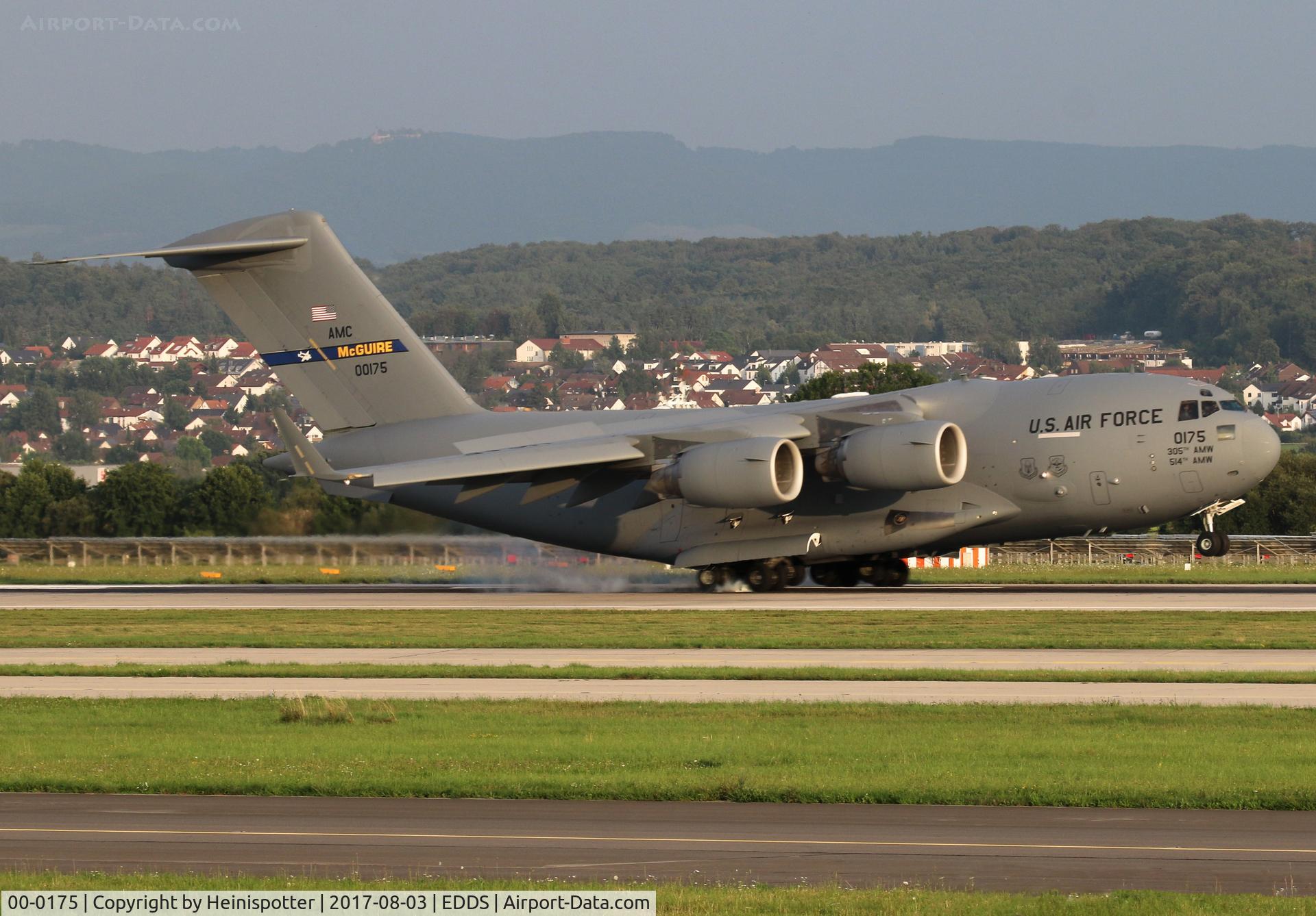 00-0175, 2000 Boeing C-17A Globemaster III C/N P-75, 00-0175 at Stuttgart Airport.