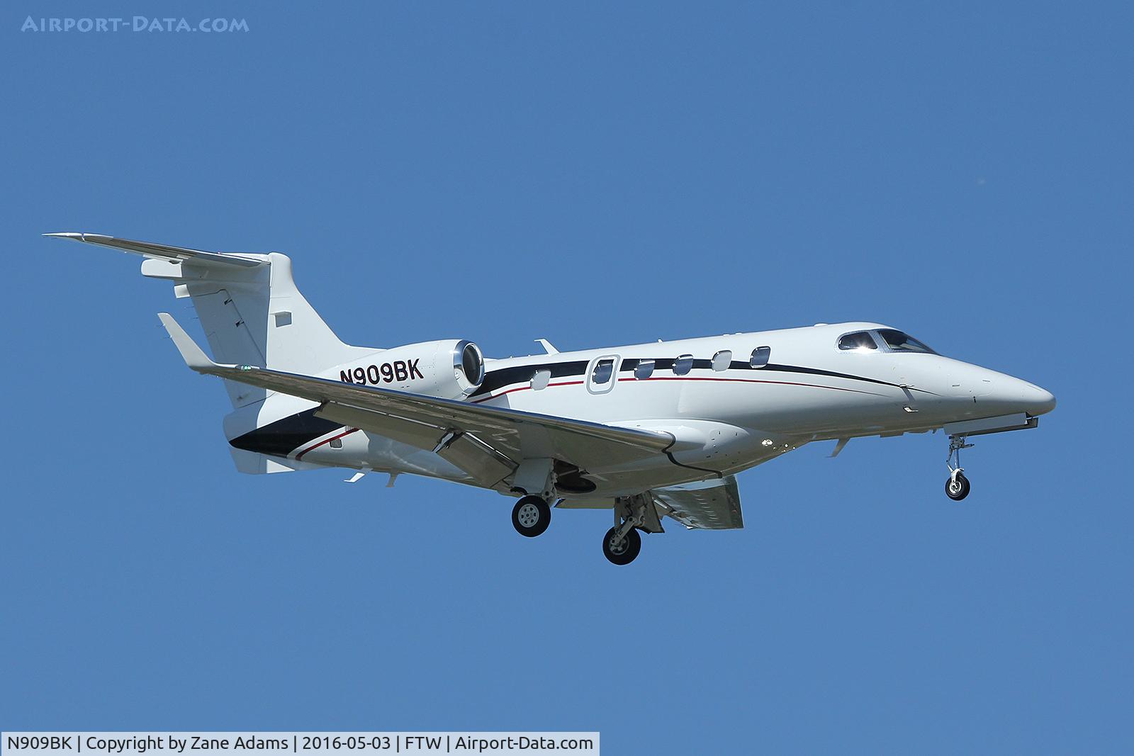 N909BK, 2015 Embraer EMB-505 Phenom 300 C/N 50500293, Meacham Field - Fort Worth, TX