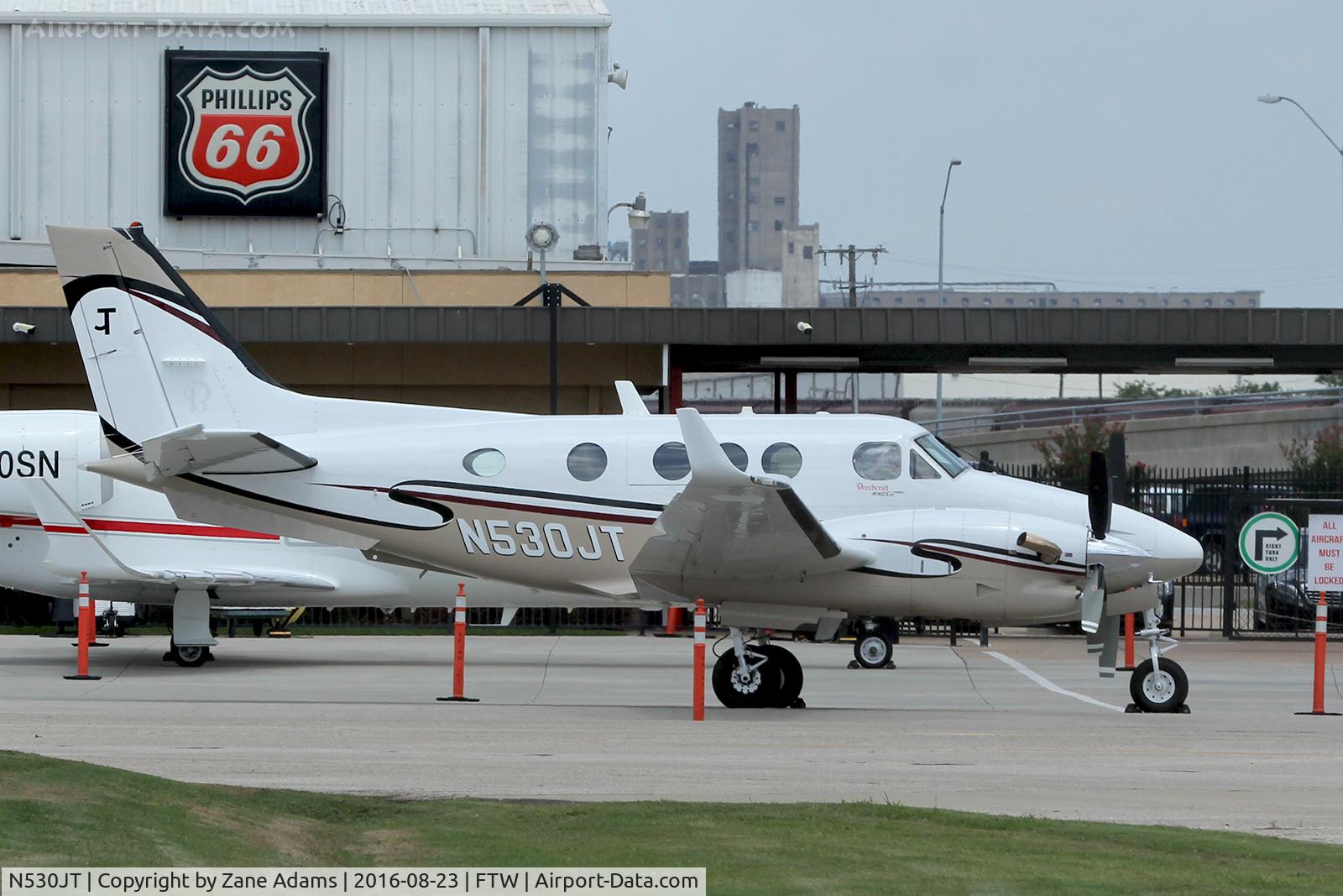 N530JT, Raytheon C90GT King Air C/N LJ-1779, Meacham Field - Fort Worth, TX