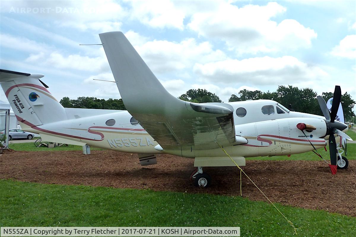 N555ZA, 1991 Beech B300 350 King Air C/N FL-48, At 2017 EAA AirVenture at Oshkosh