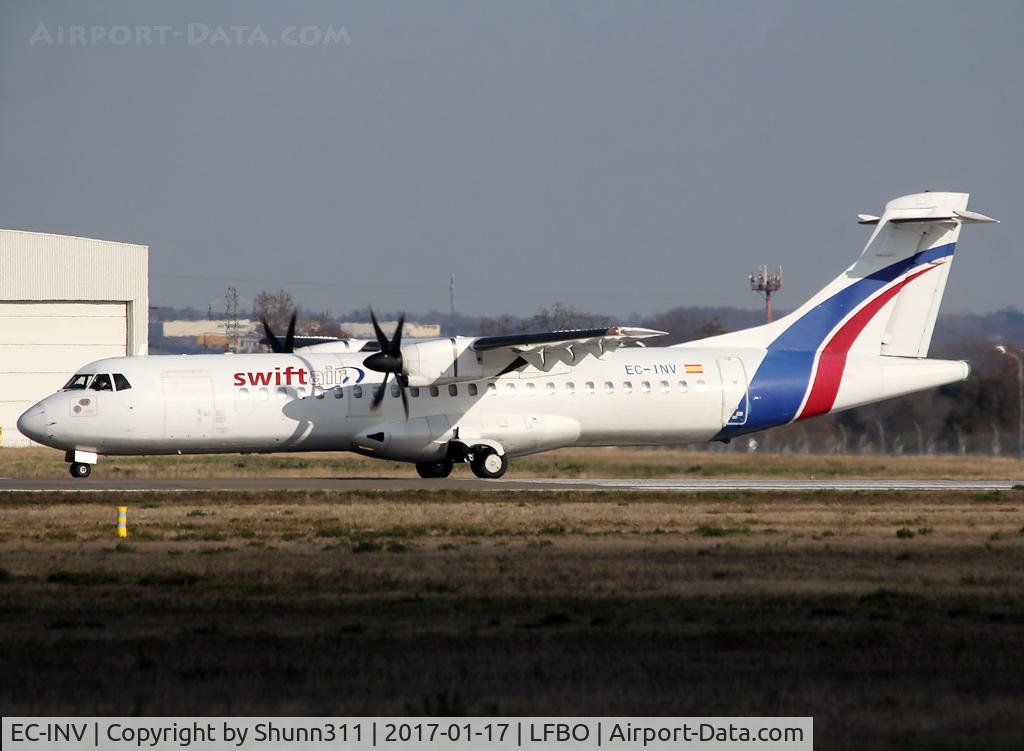 EC-INV, 1991 ATR 72-212F C/N 274, Ready to take off from rwy 32R