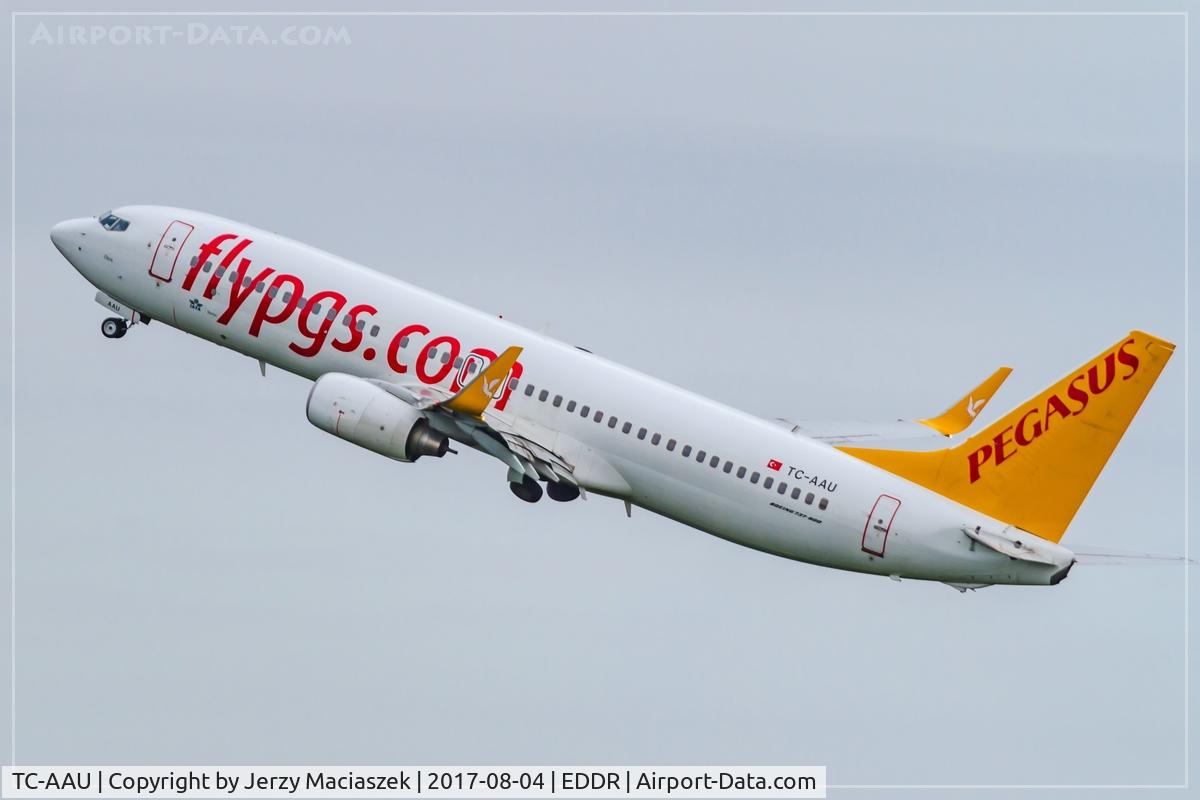 TC-AAU, 2010 Boeing 737-82R C/N 40873, 2010 Boeing 737-82R