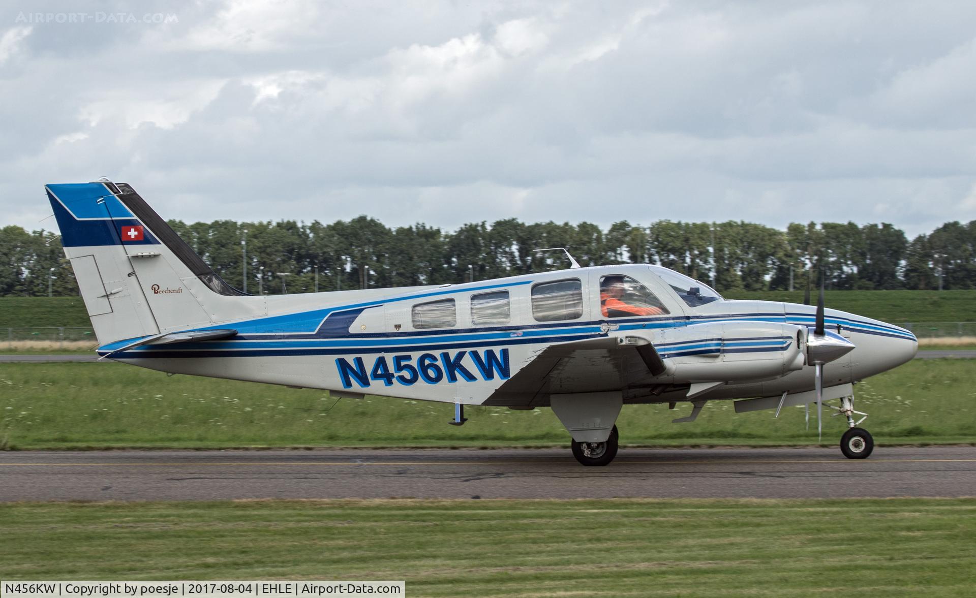 N456KW, 1982 Beech 58P Baron C/N TJ-427, N456KW