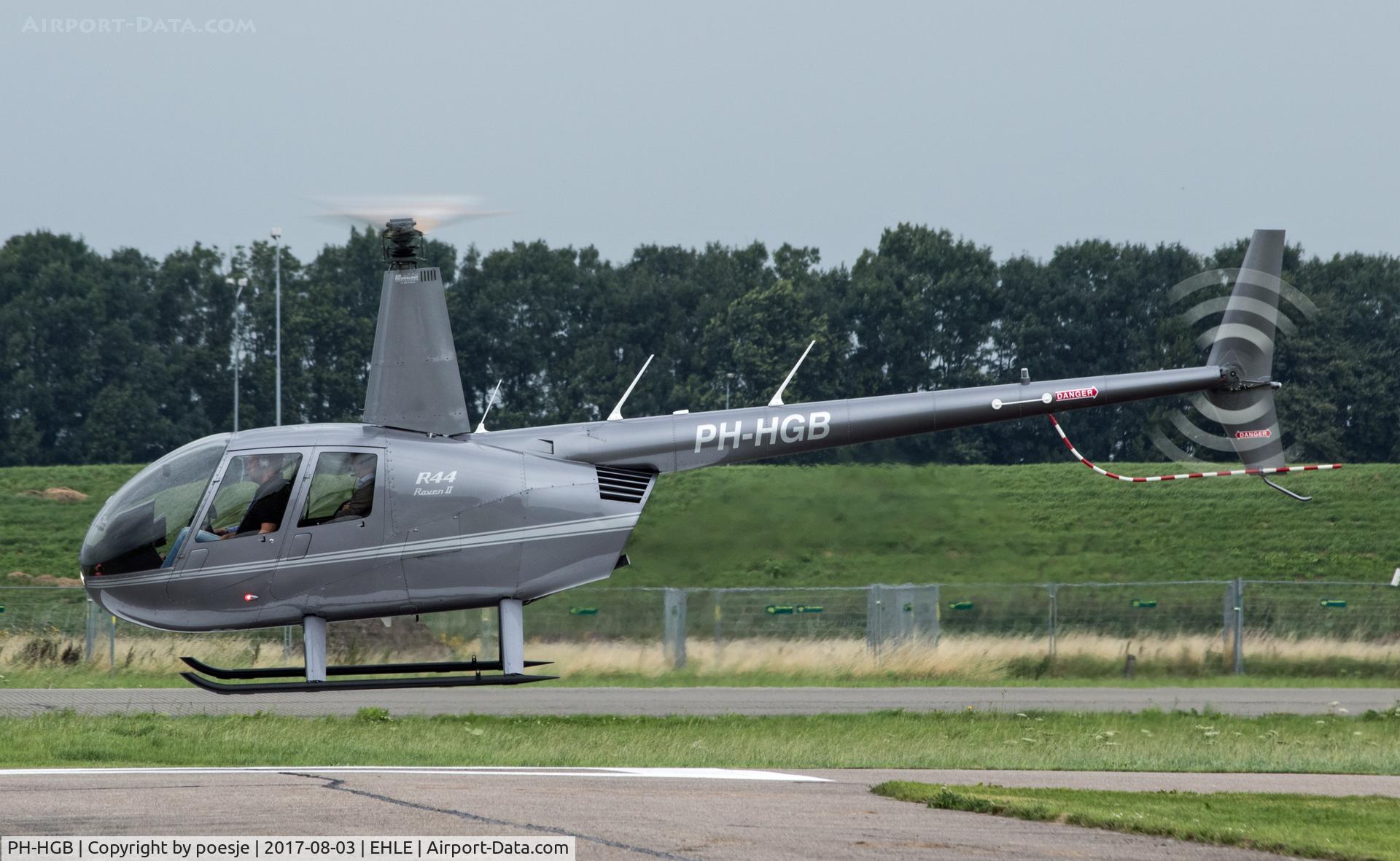 PH-HGB, Robinson R44 Raven II C/N 13831, PH-HGB