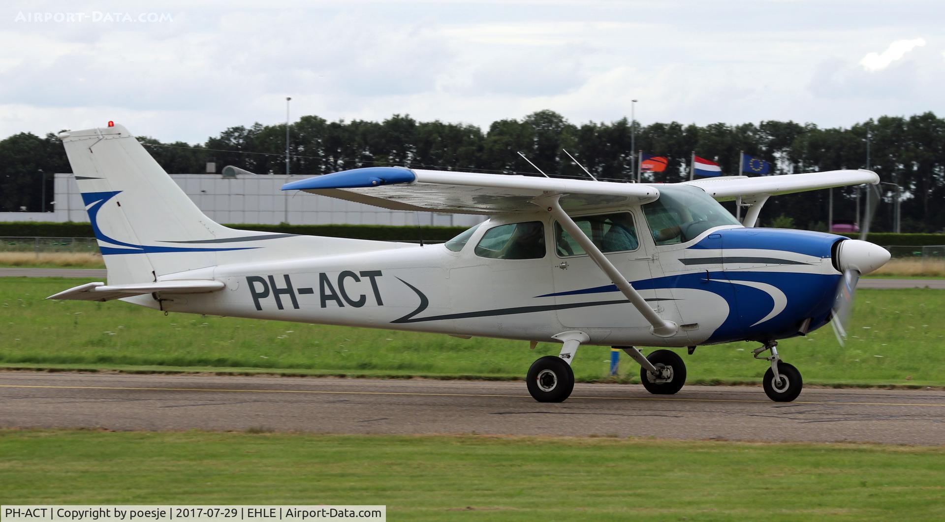 PH-ACT, 1976 Cessna 172M C/N 17267244, PH-ACT