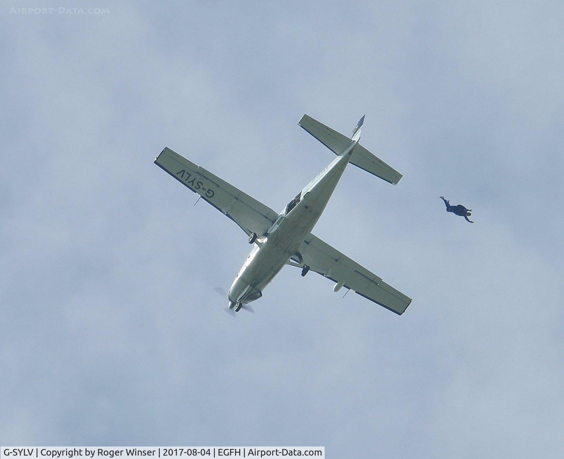 G-SYLV, 2002 Cessna 208B  Grand Caravan C/N 208B0936, Geronimo! Skydiver exits Skydive Swansea's Grand Caravan.