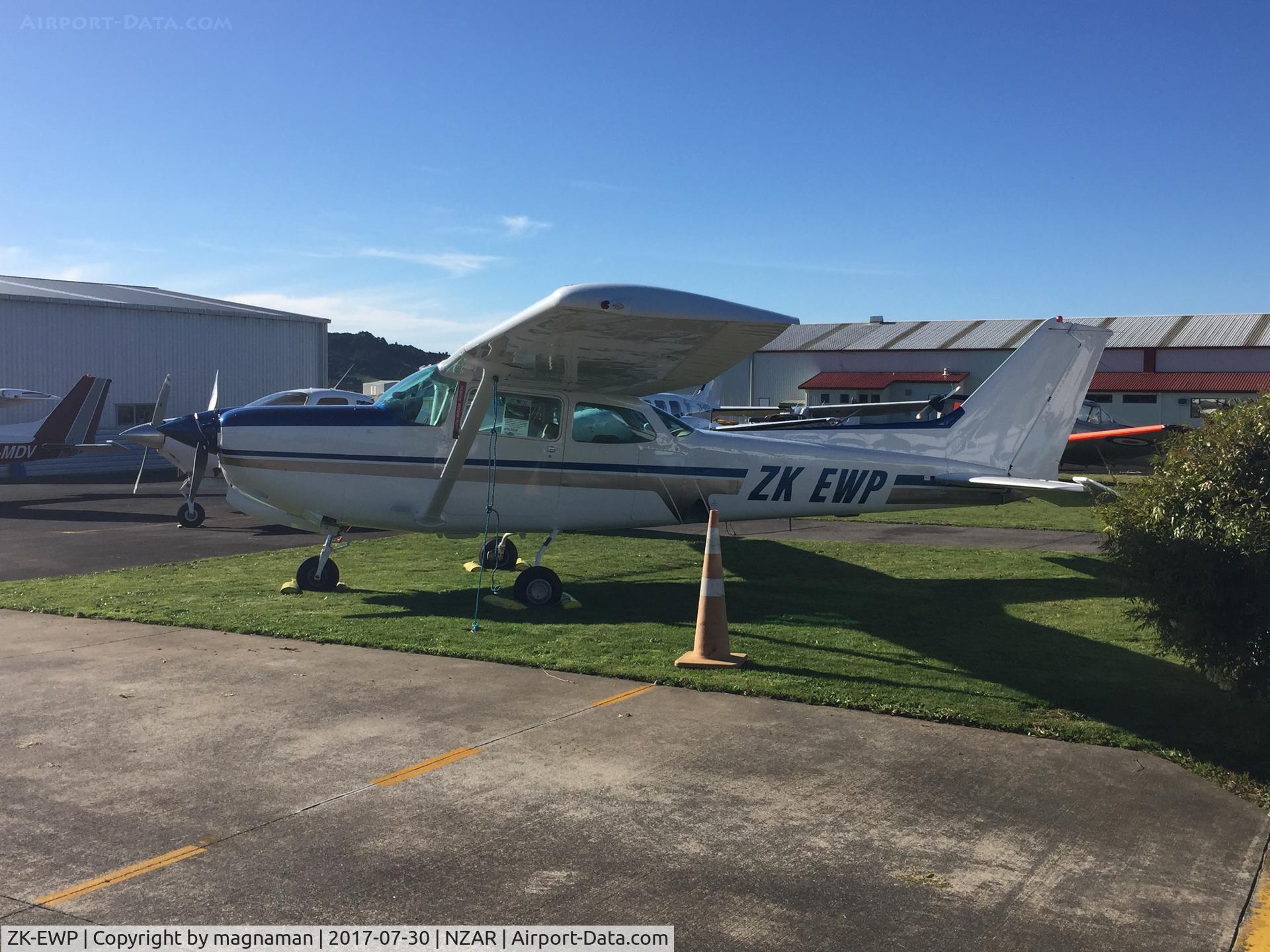 ZK-EWP, Cessna 172RG Cutlass RG C/N 172RD0146, long term ressy here