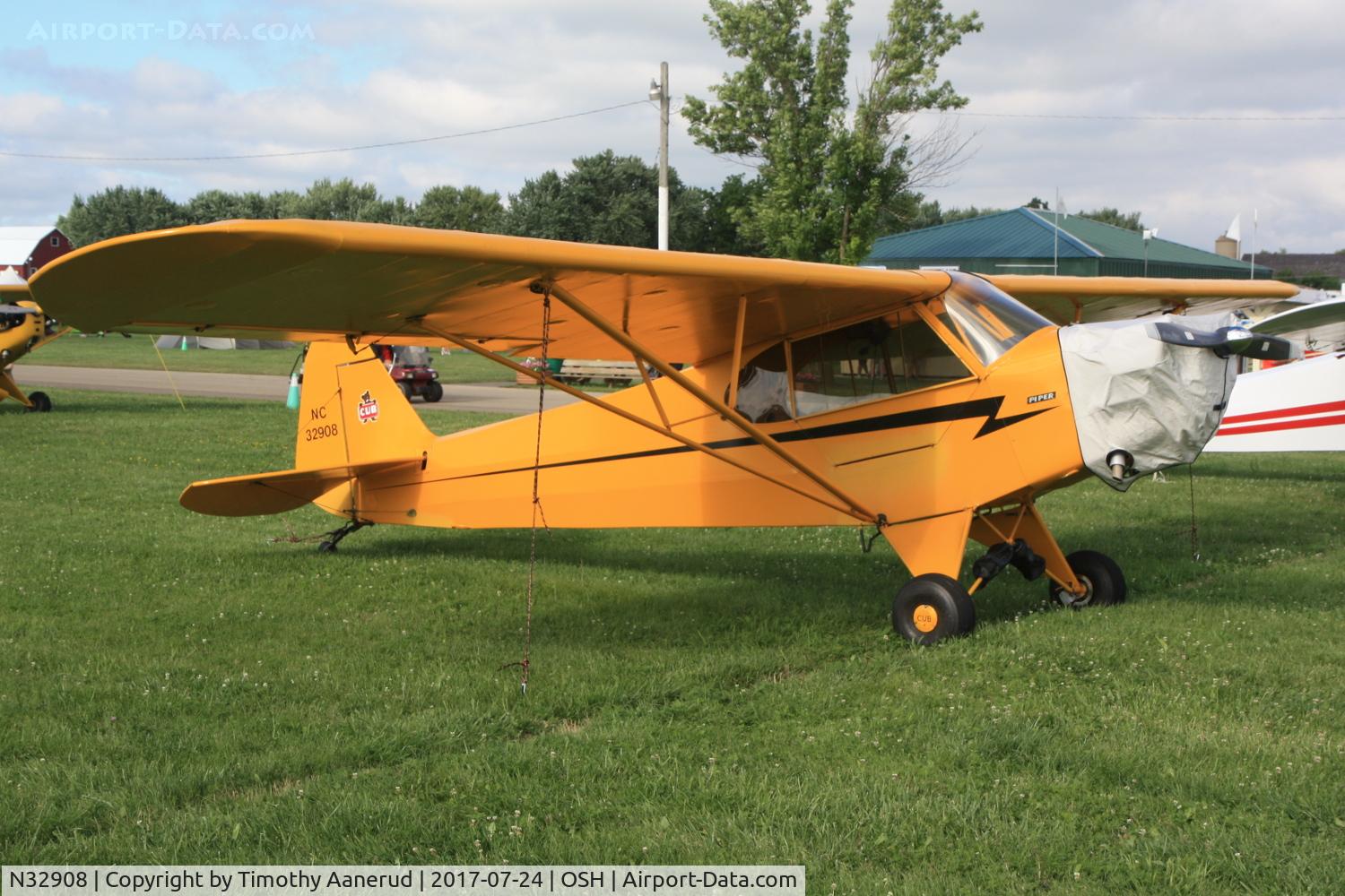N32908, 1940 Piper J3L-65 Cub C/N 5692, 1940 Piper J3L-65, c/n: 5692