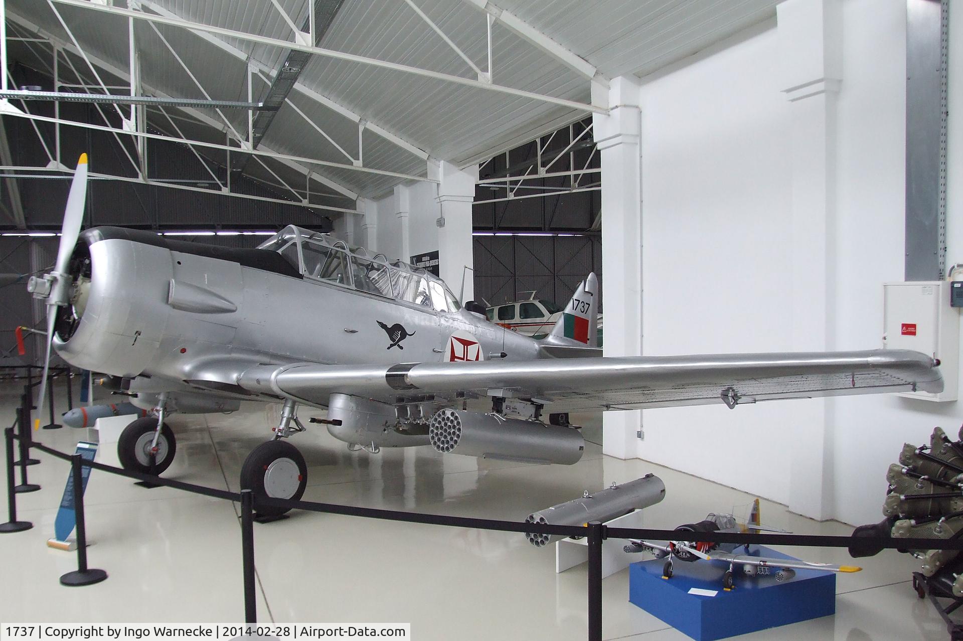 1737, 1952 Canadian Car & Foundry T-6 Harvard Mk.4 C/N CCF4-521, Canadian Car & Foundry CCF (North American T-6) Harvard Mk4 at the Museu do Ar, Sintra