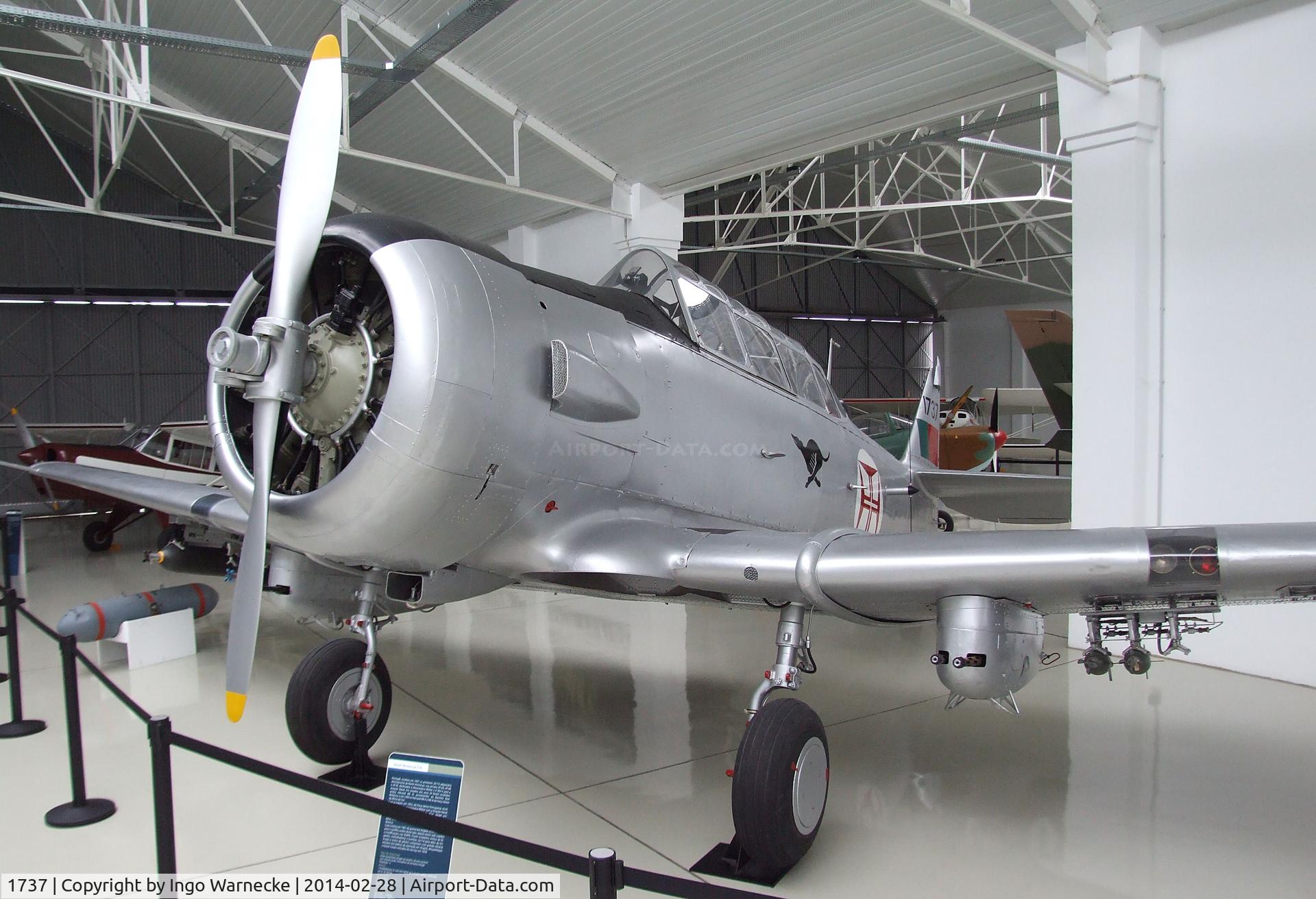 1737, 1952 Canadian Car & Foundry T-6 Harvard Mk.4 C/N CCF4-521, Canadian Car & Foundry CCF (North American T-6) Harvard Mk4 at the Museu do Ar, Sintra