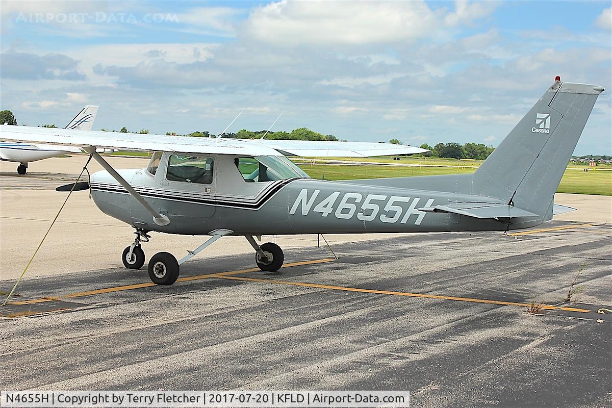 N4655H, 1979 Cessna 152 C/N 15283963, At Fond du Lac