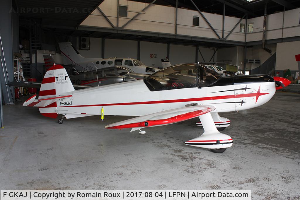 F-GKAJ, 1972 Mudry CAP-10B C/N 27, Parked