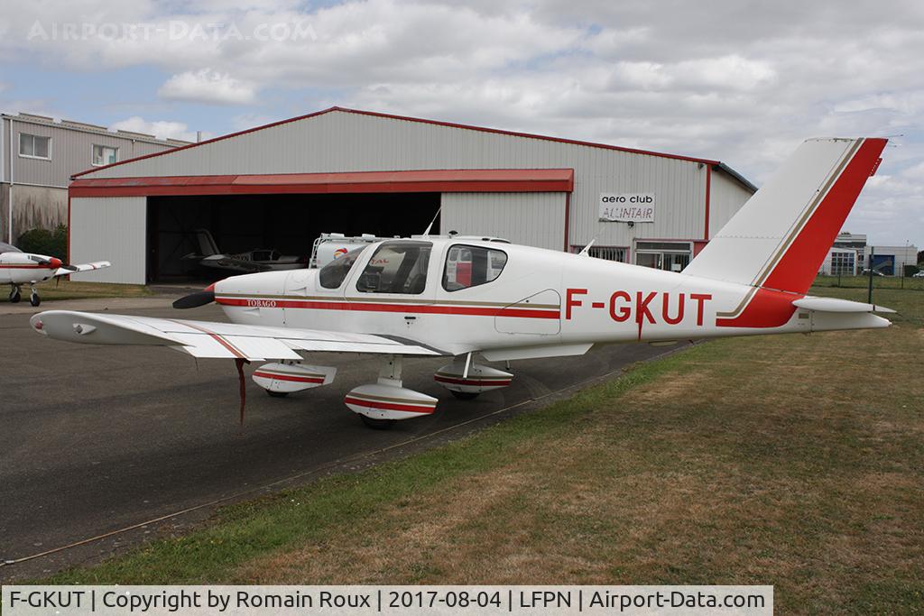 F-GKUT, Socata TB-10 Tobago C/N 1169, Parked