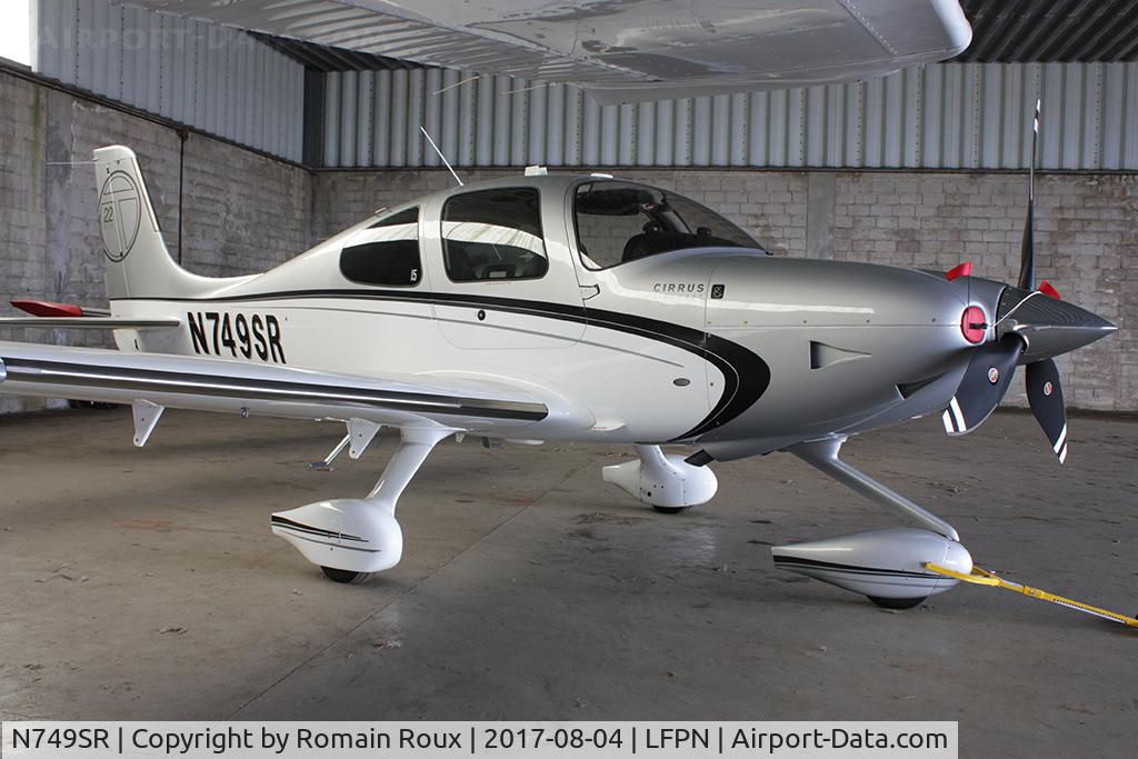 N749SR, 2013 Cirrus SR-22T C/N 0642, Parked