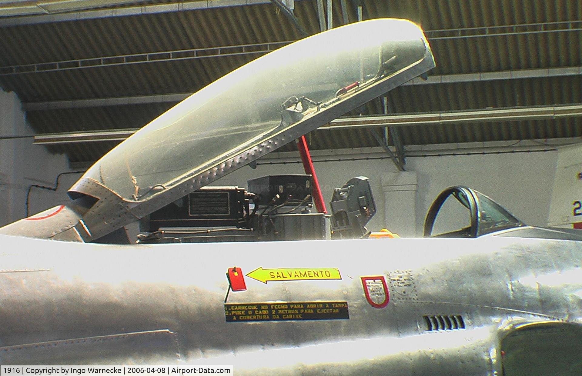 1916, 1953 Lockheed RT-33A Shooting Star C/N 580-8813, Lockheed RT-33A at the Museu do Ar, Sintra