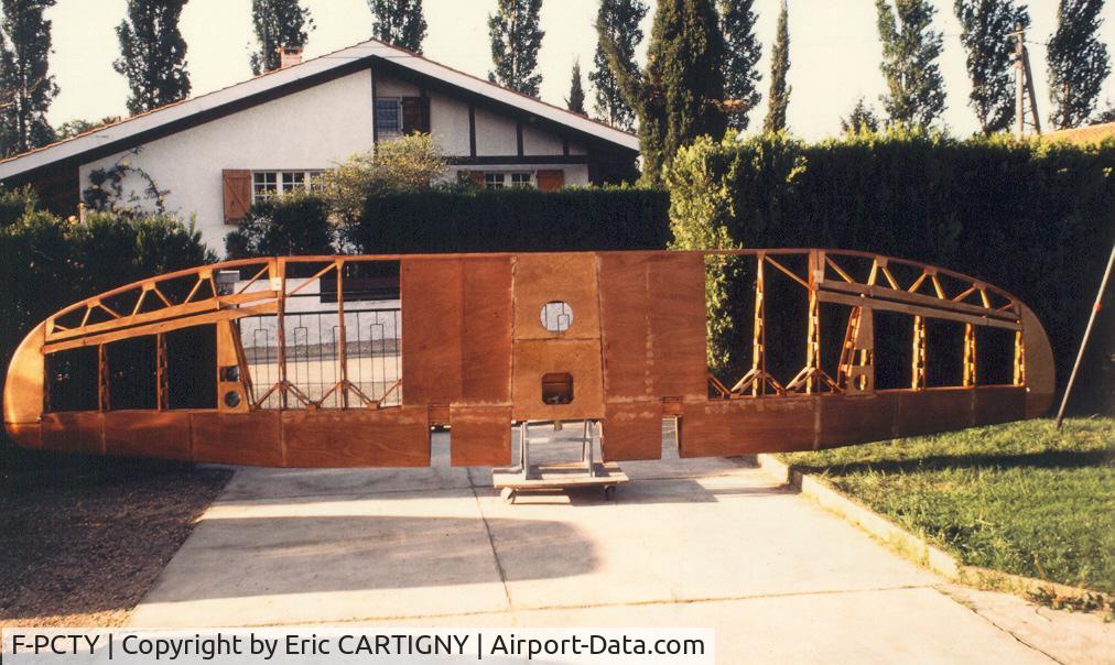 F-PCTY, 1987 Nicollier HN-433 Menestrel C/N 67, The wing without fabric. At home in 1985.