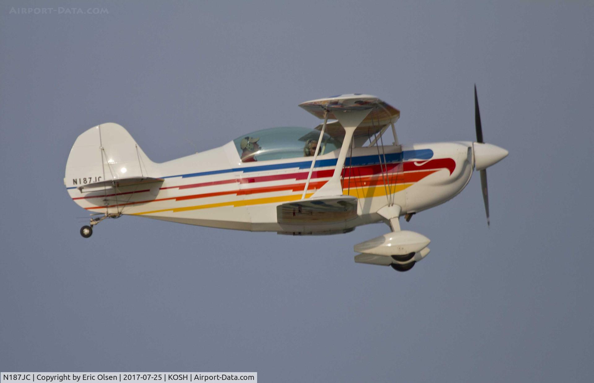 N187JC, 1988 Christen Eagle II C/N 0001 (N187JC), Eagle II at Airventure