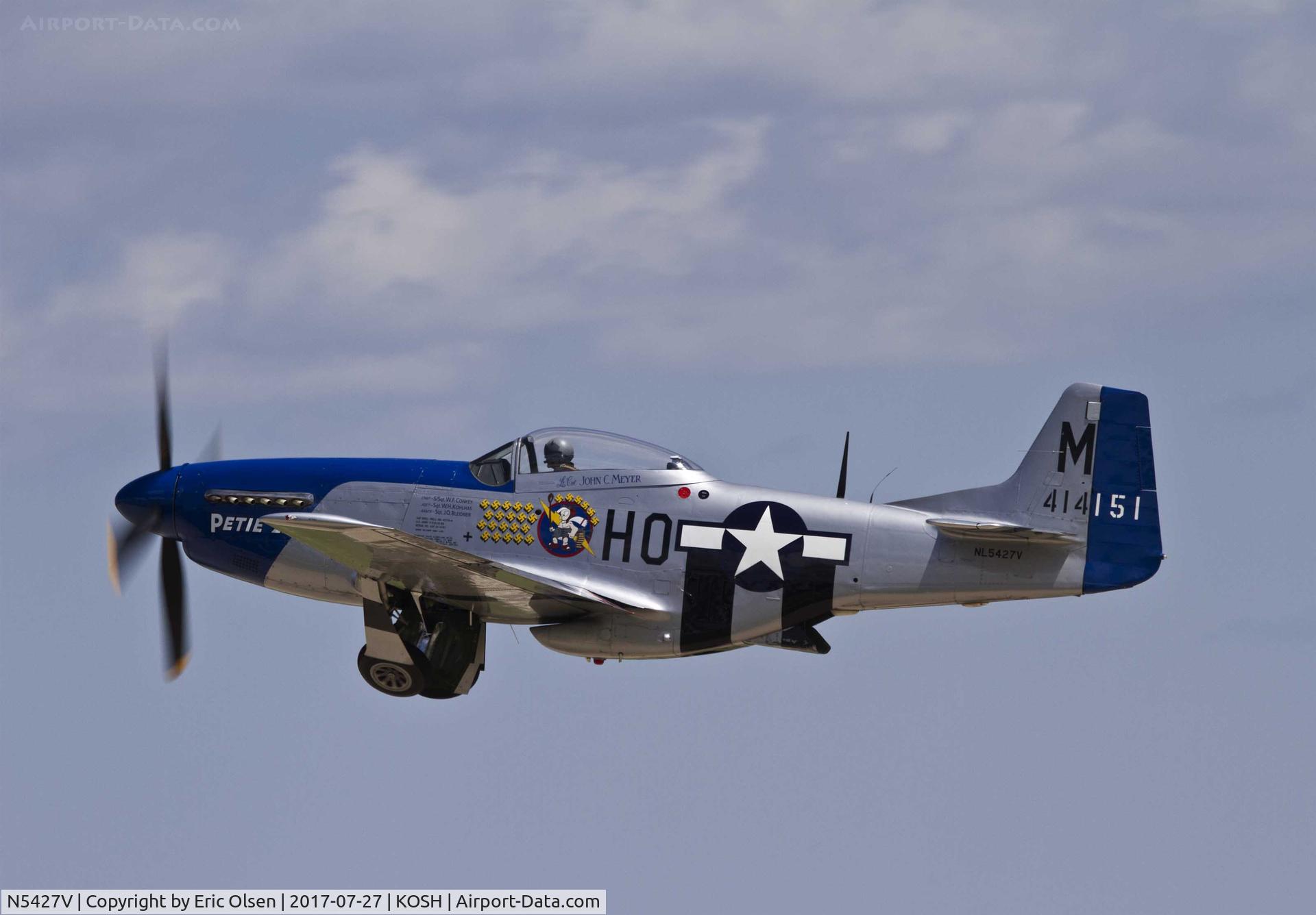 N5427V, 1944 North American F-51D Mustang C/N 44-72942, F-51D taking to the air at Airventure