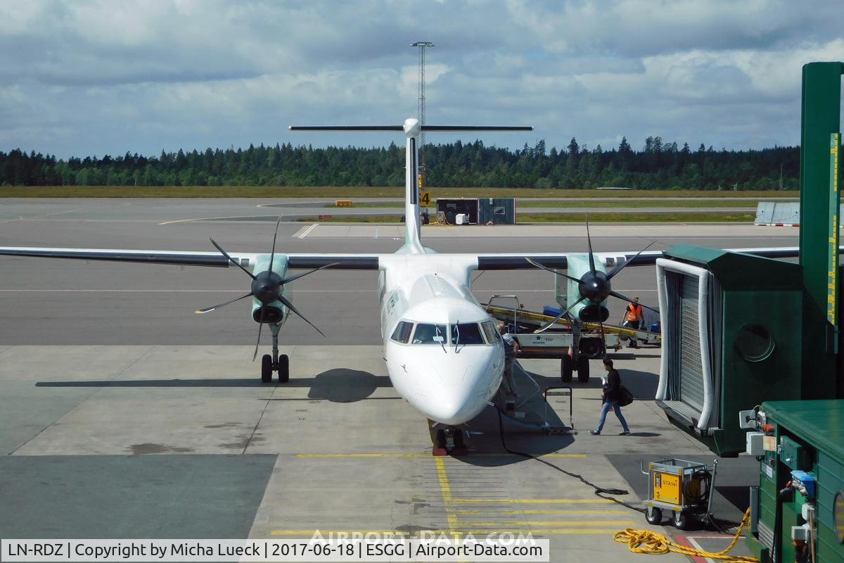 LN-RDZ, 2002 De Havilland Canada DHC-8-402Q Dash 8 C/N 4063, At Gothenburg