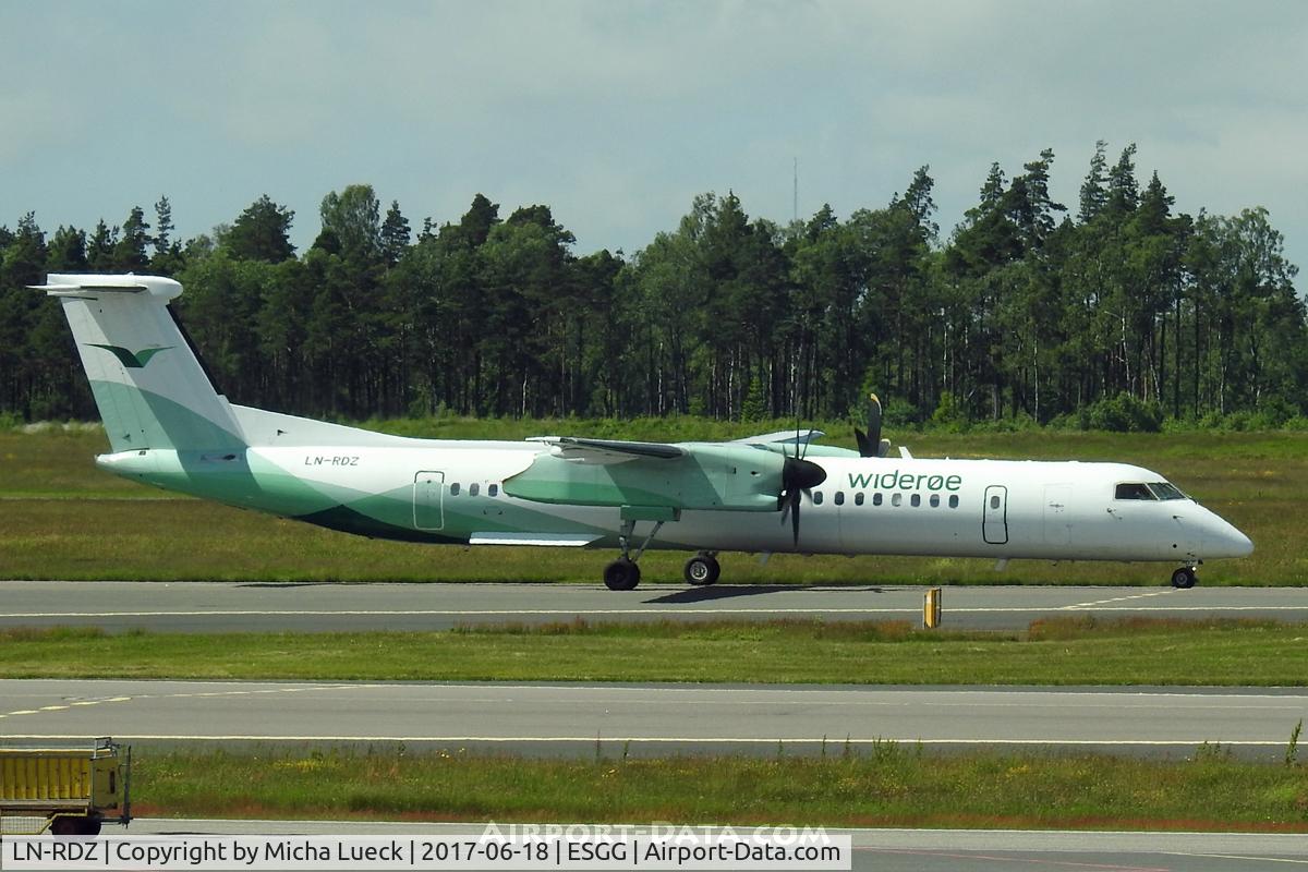 LN-RDZ, 2002 De Havilland Canada DHC-8-402Q Dash 8 C/N 4063, At Gothenburg