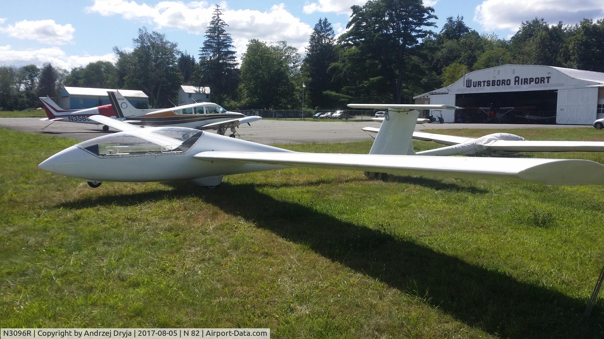 N3096R, 1991 PZL-Krosno KR-03A Puchatek C/N 03-13, Peregrine KR -03A at Wurtsboro airport NY