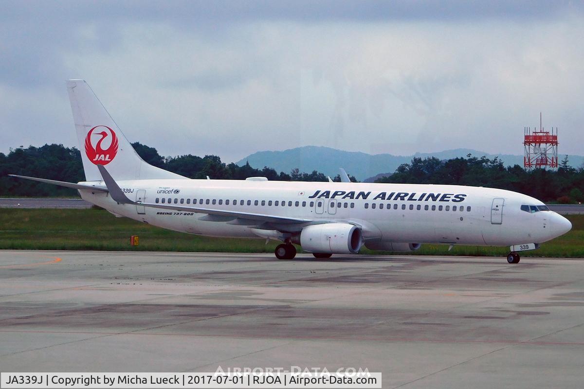 JA339J, 2011 Boeing 737-846 C/N 40354, At Hiroshima