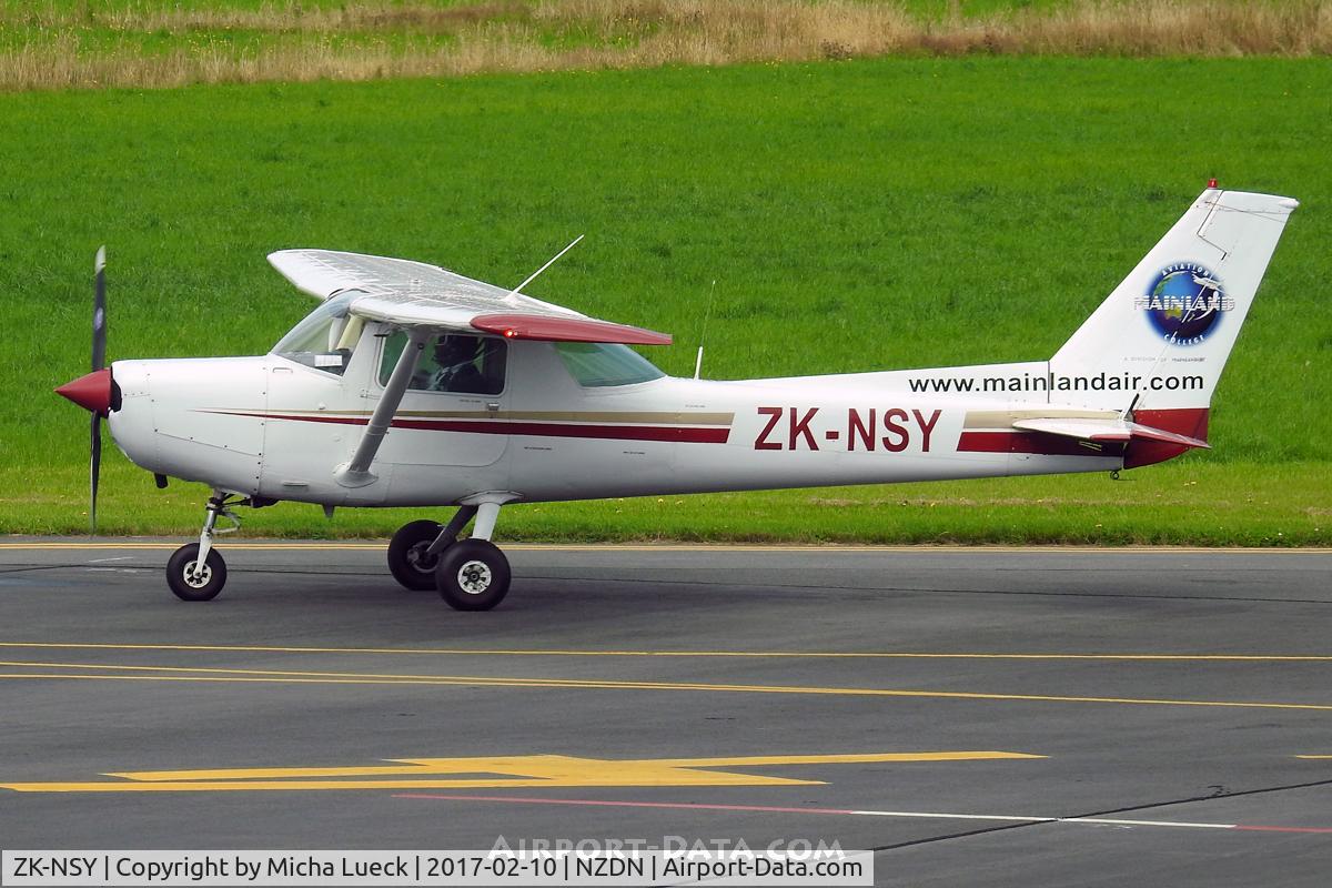 ZK-NSY, 1977 Cessna 152 C/N 15279502, At Dunedin