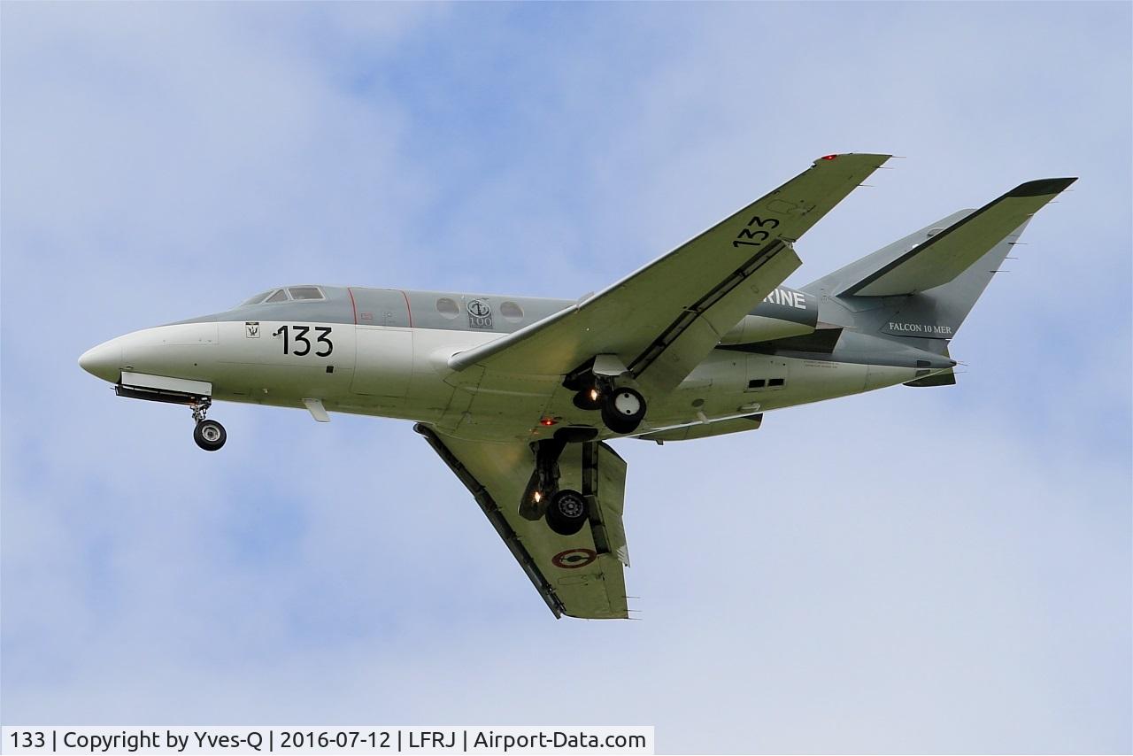 133, 1978 Dassault Falcon 10MER C/N 133, Dassault Falcon 10 MER, Short approach rwy 26, Landivisiau Naval Air Base (LFRJ)
