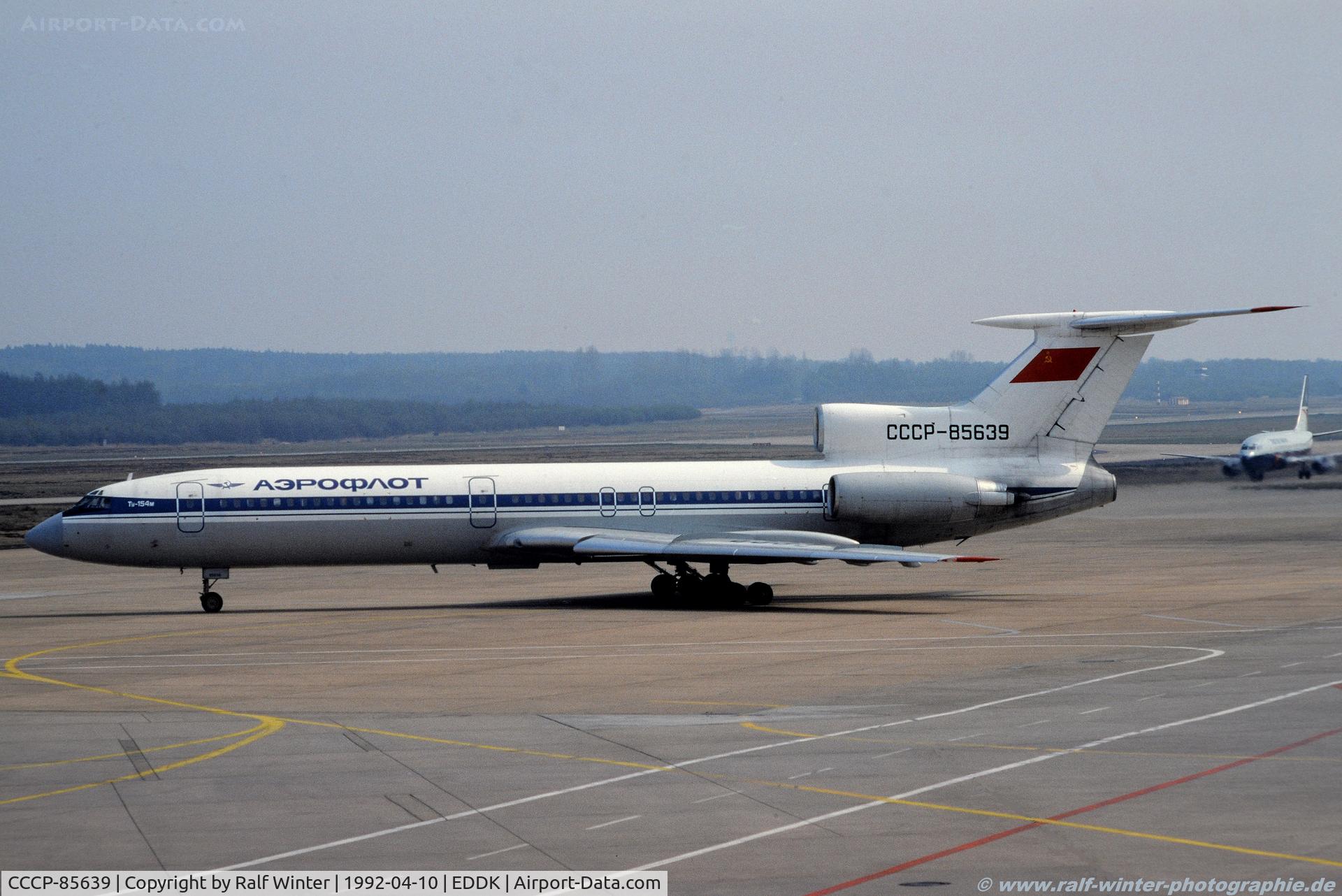 CCCP-85639, 1988 Tupolev Tu-154M C/N 88A771, Tupolev Tu-154M - Aeroflot - 88A771 - CCCP-85639 - 10.04.1992 - CGN
