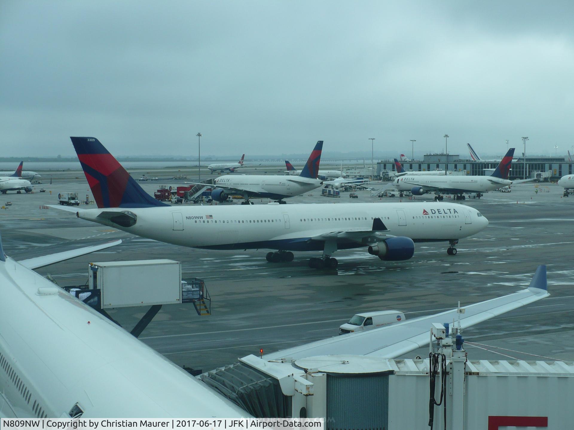 N809NW, 2005 Airbus A330-323 C/N 663, Airbus A330-300