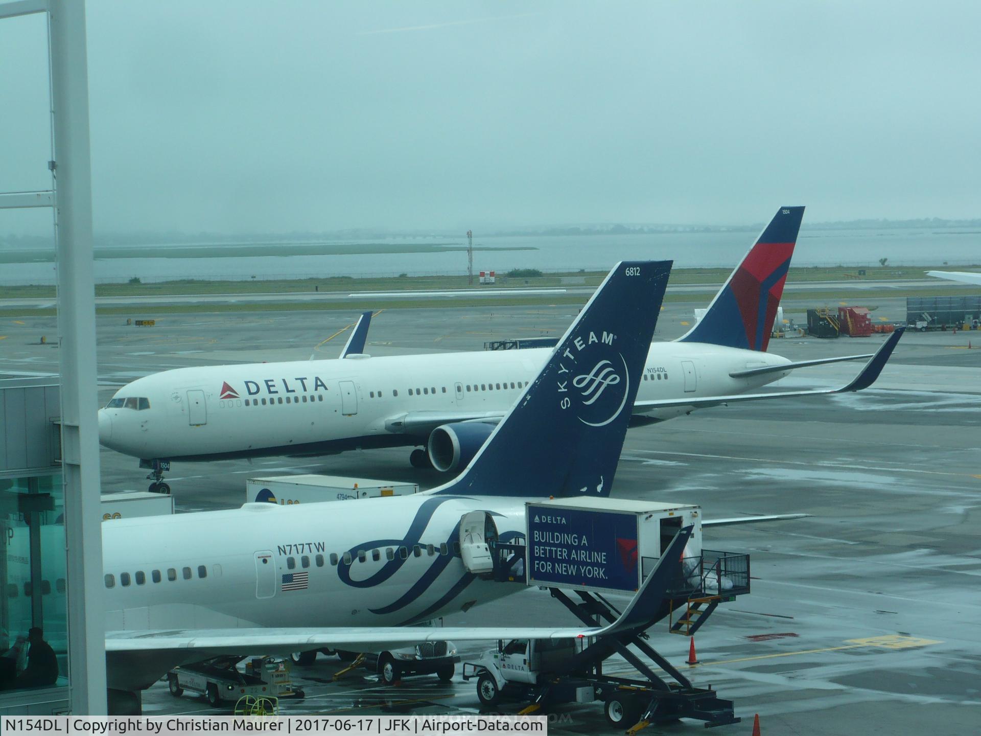 N154DL, 1991 Boeing 767-3P6 C/N 25241, Boeing 767-300ER