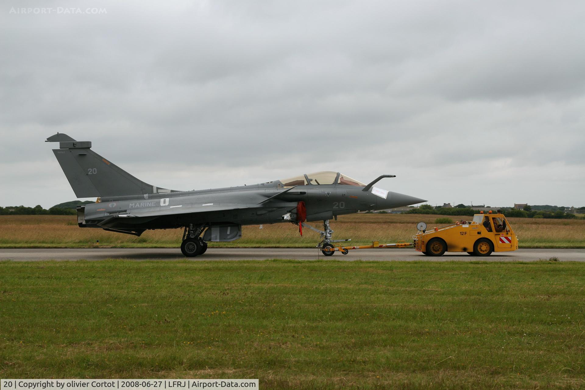 20, Dassault Rafale M C/N 20, stripped Rafale during tiger meet 2008