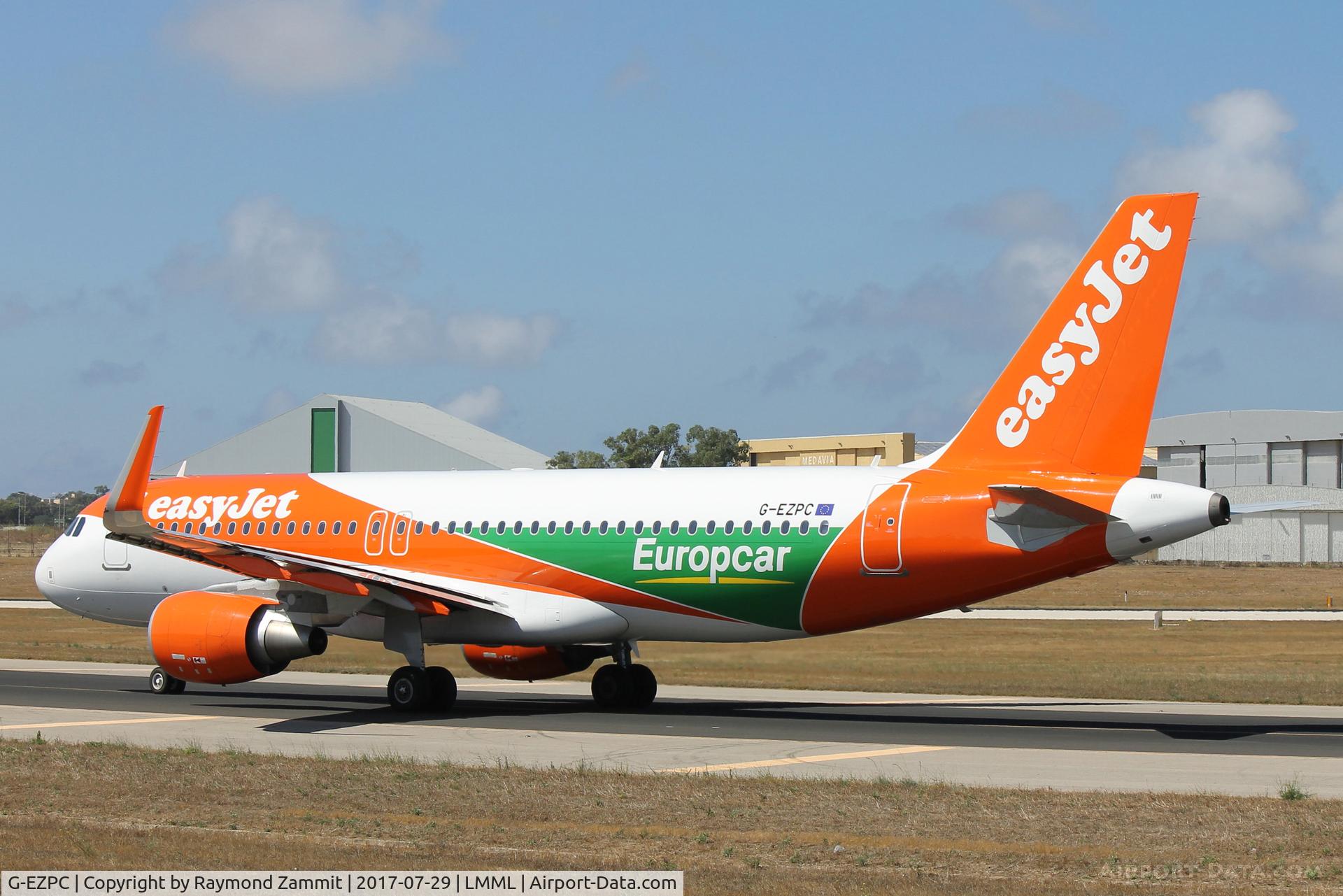 G-EZPC, 2015 Airbus A320-214 C/N 6981, A320 G-EZPC Easyjet