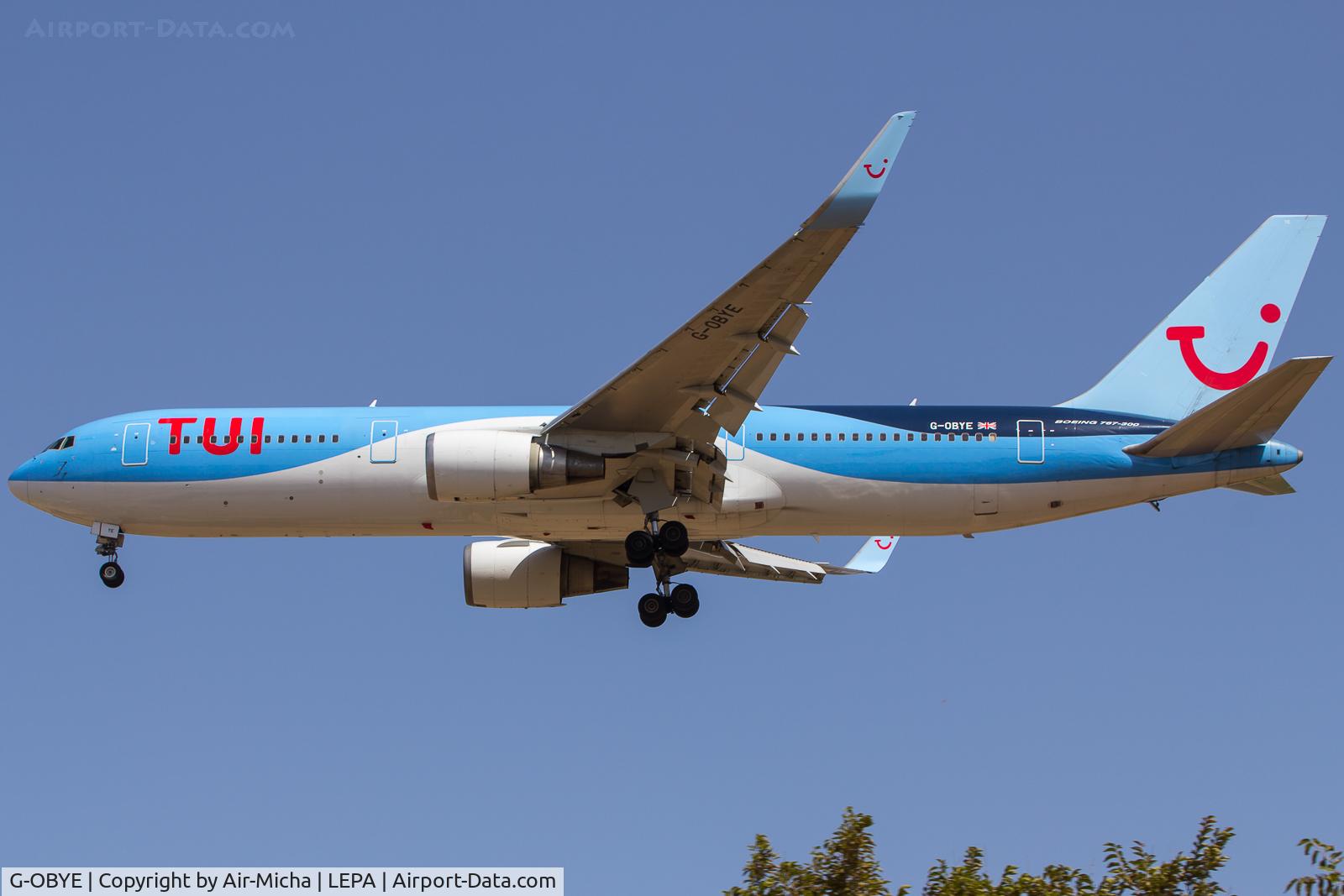 G-OBYE, 1998 Boeing 767-304/ER C/N 28979, Thomson Airways